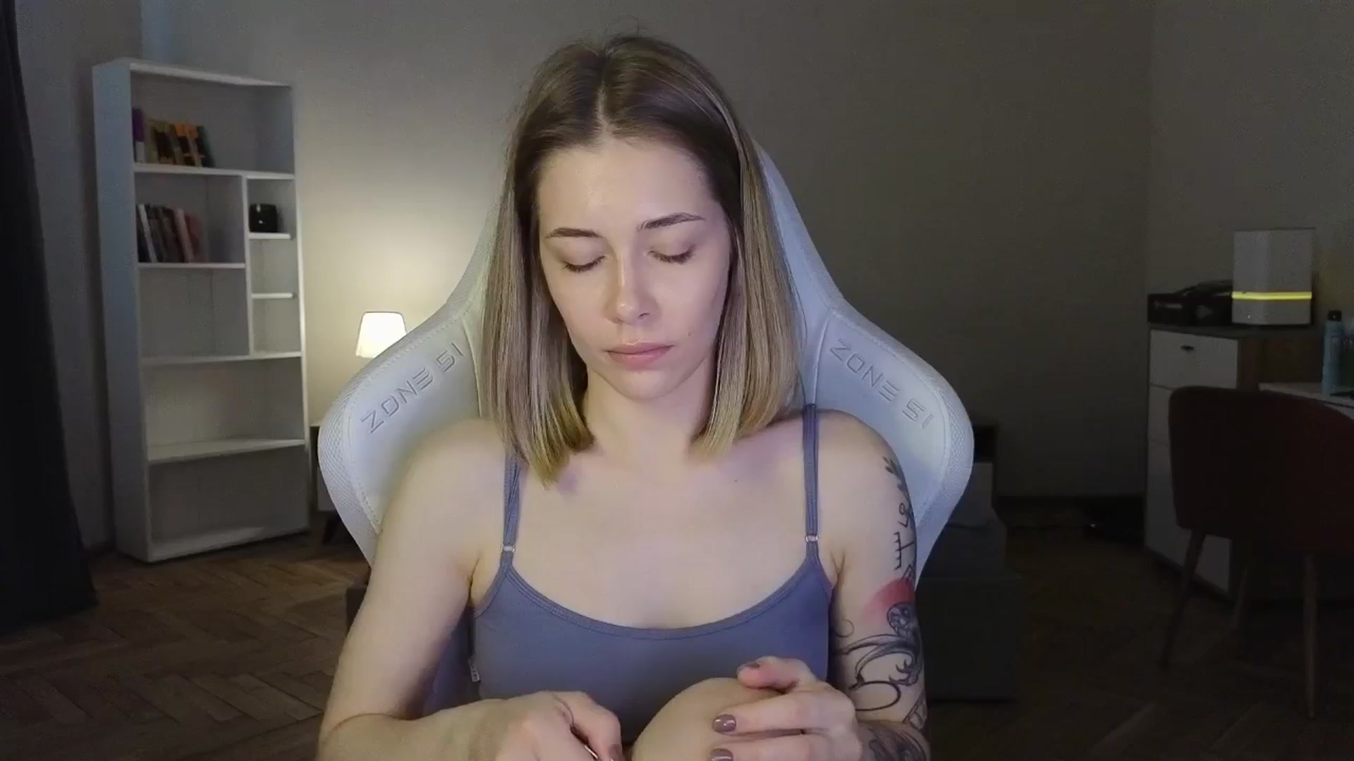 Gallery image thumbnail from KeepSpark's myfreecams stream on, 06/07/2025, 08:58 image 15 of 20
