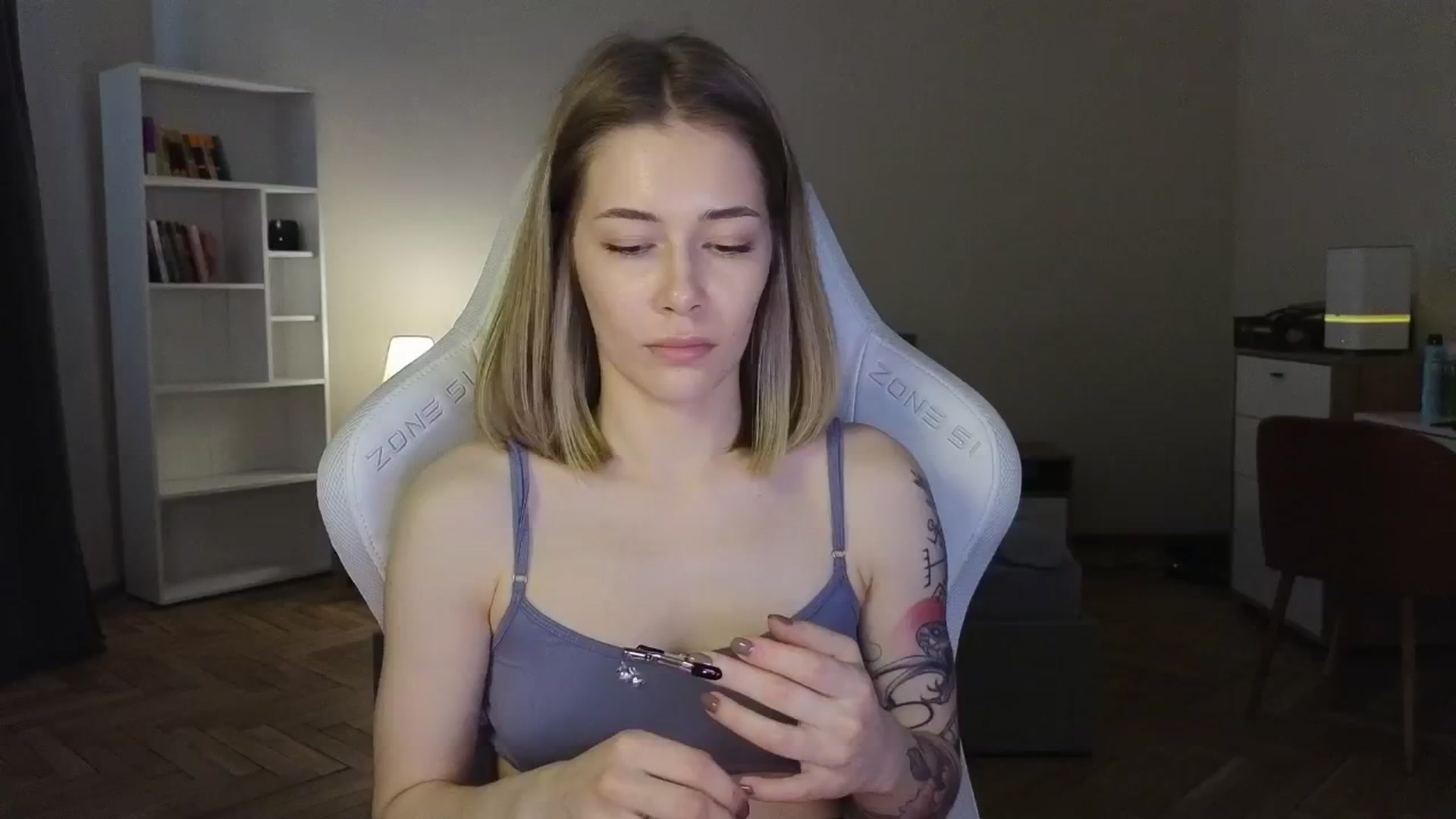 Gallery image thumbnail from KeepSpark's myfreecams stream on, 06/07/2025, 08:58 image 14 of 20