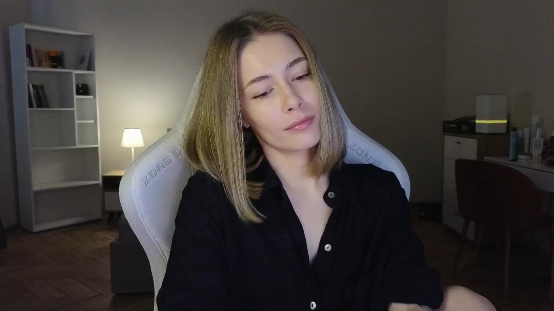 Gallery image thumbnail from KeepSpark's myfreecams stream on, 06/11/2025, 05:33 image 4 of 20