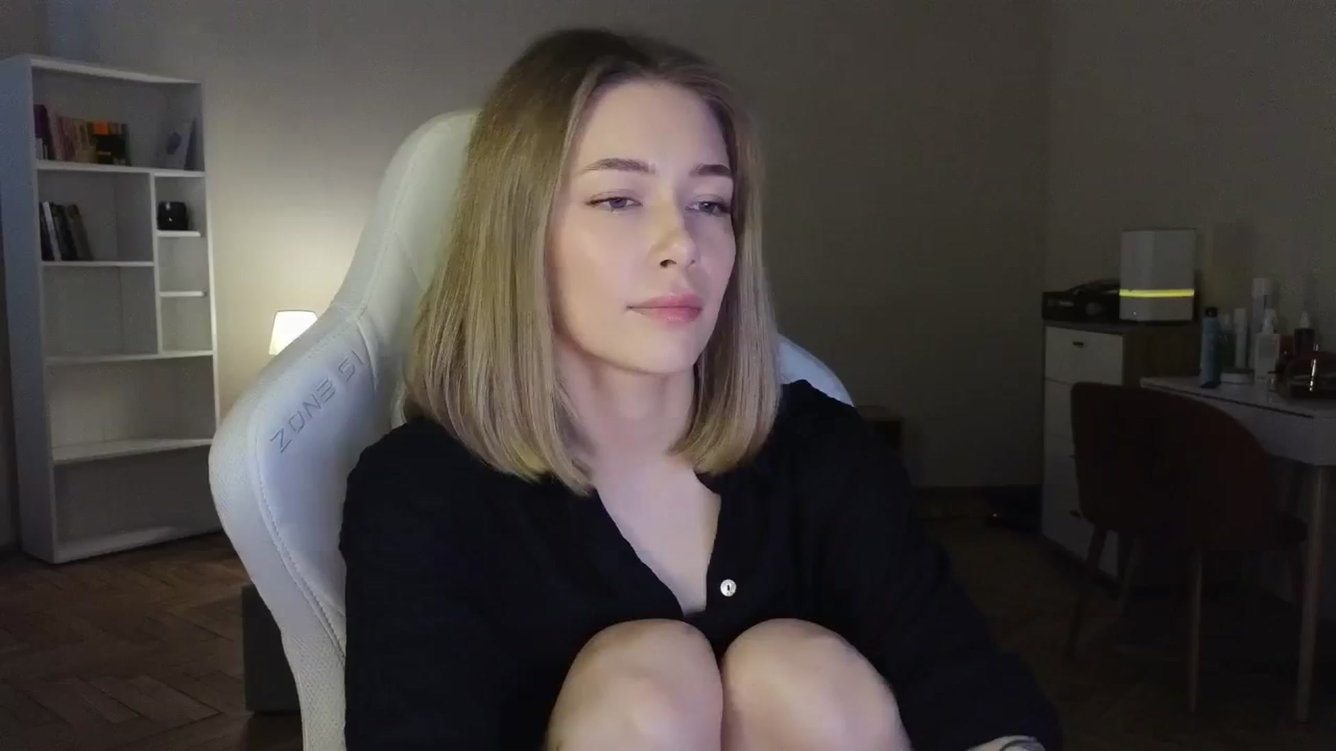 Gallery image thumbnail from KeepSpark's myfreecams stream on, 06/11/2025, 05:33 image 3 of 20