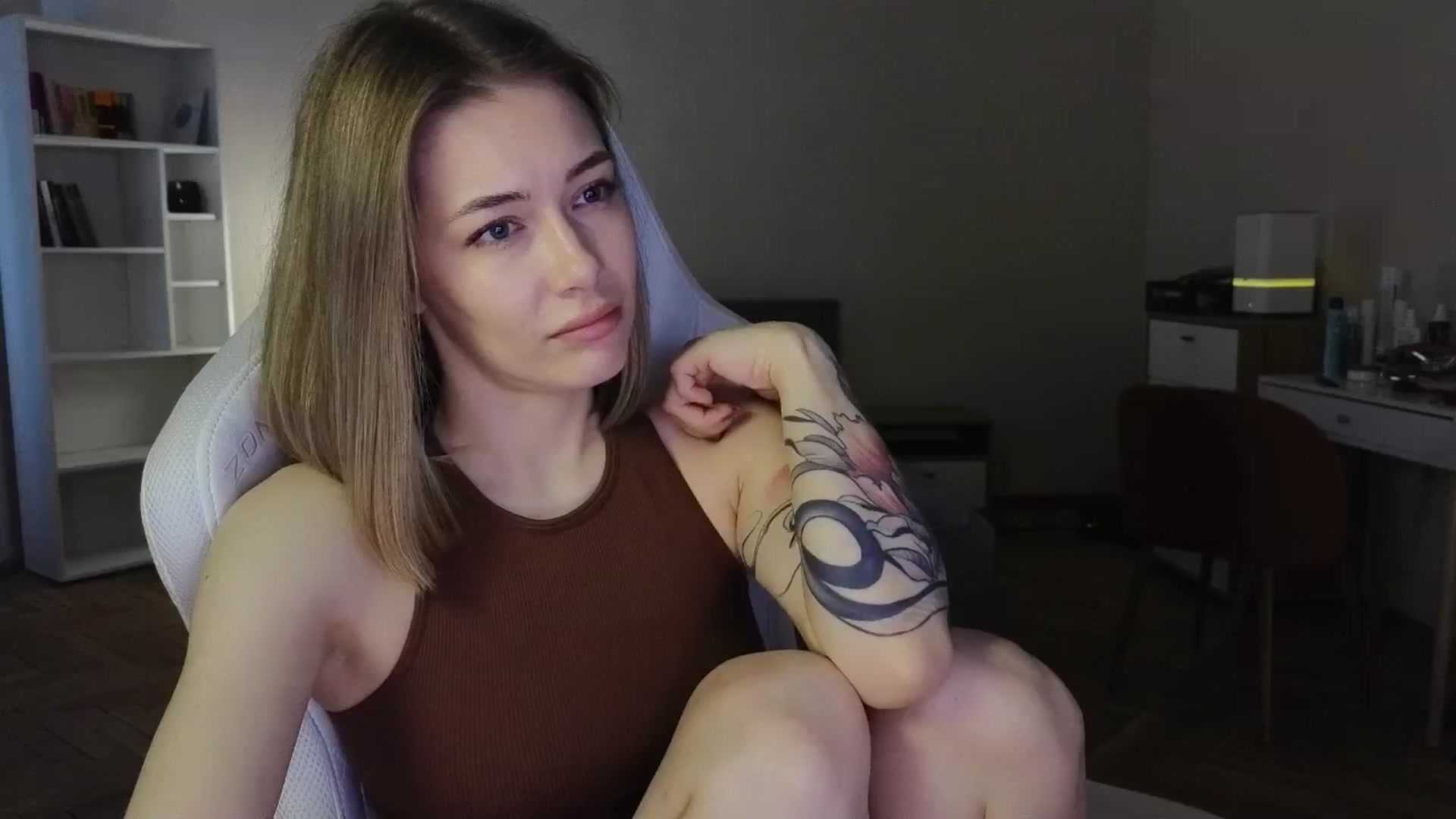 Gallery image thumbnail from KeepSpark's myfreecams stream on, 06/12/2025, 06:18 image 12 of 20