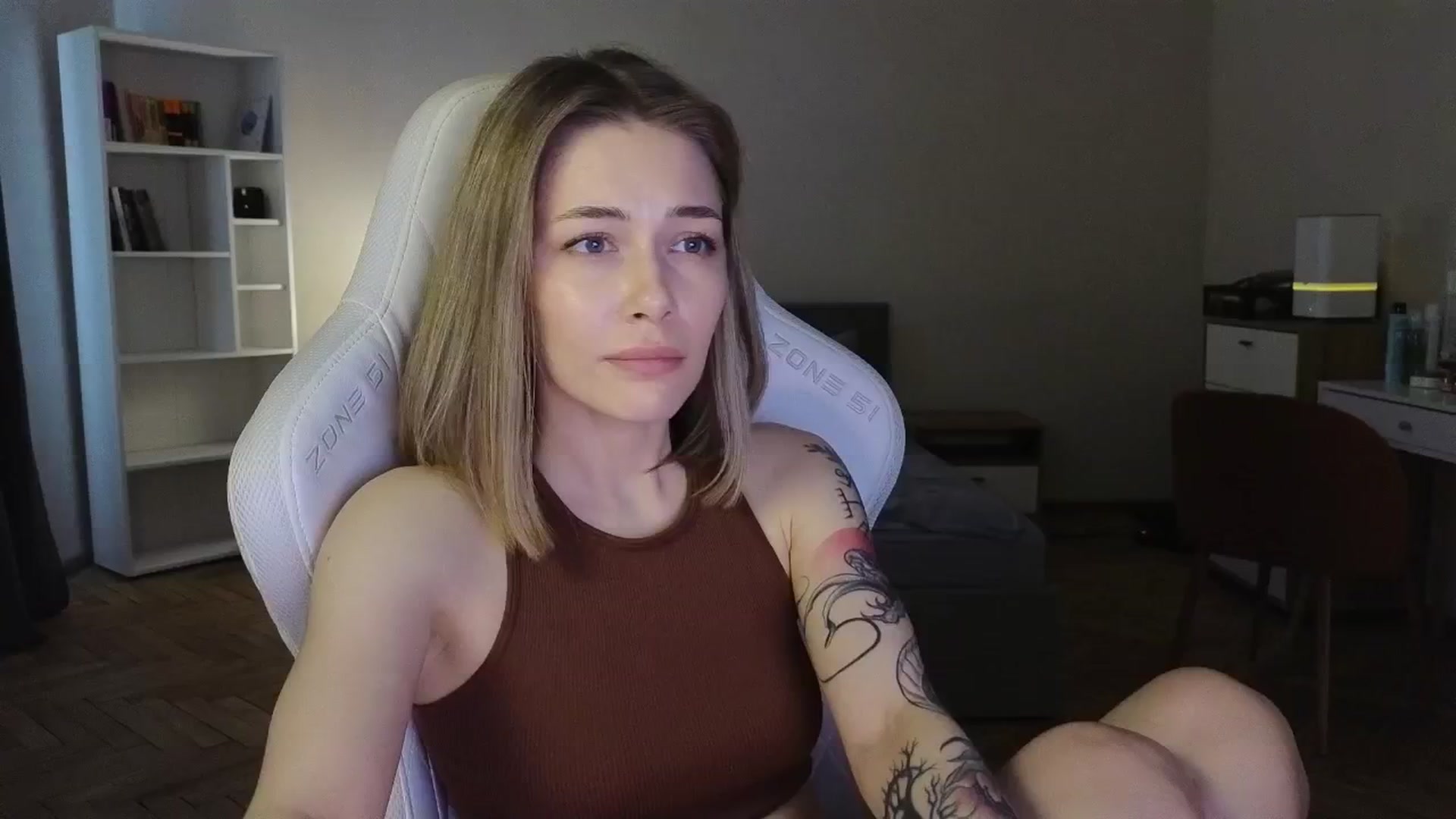 Gallery image thumbnail from KeepSpark's myfreecams stream on, 06/12/2025, 09:26 image 15 of 20