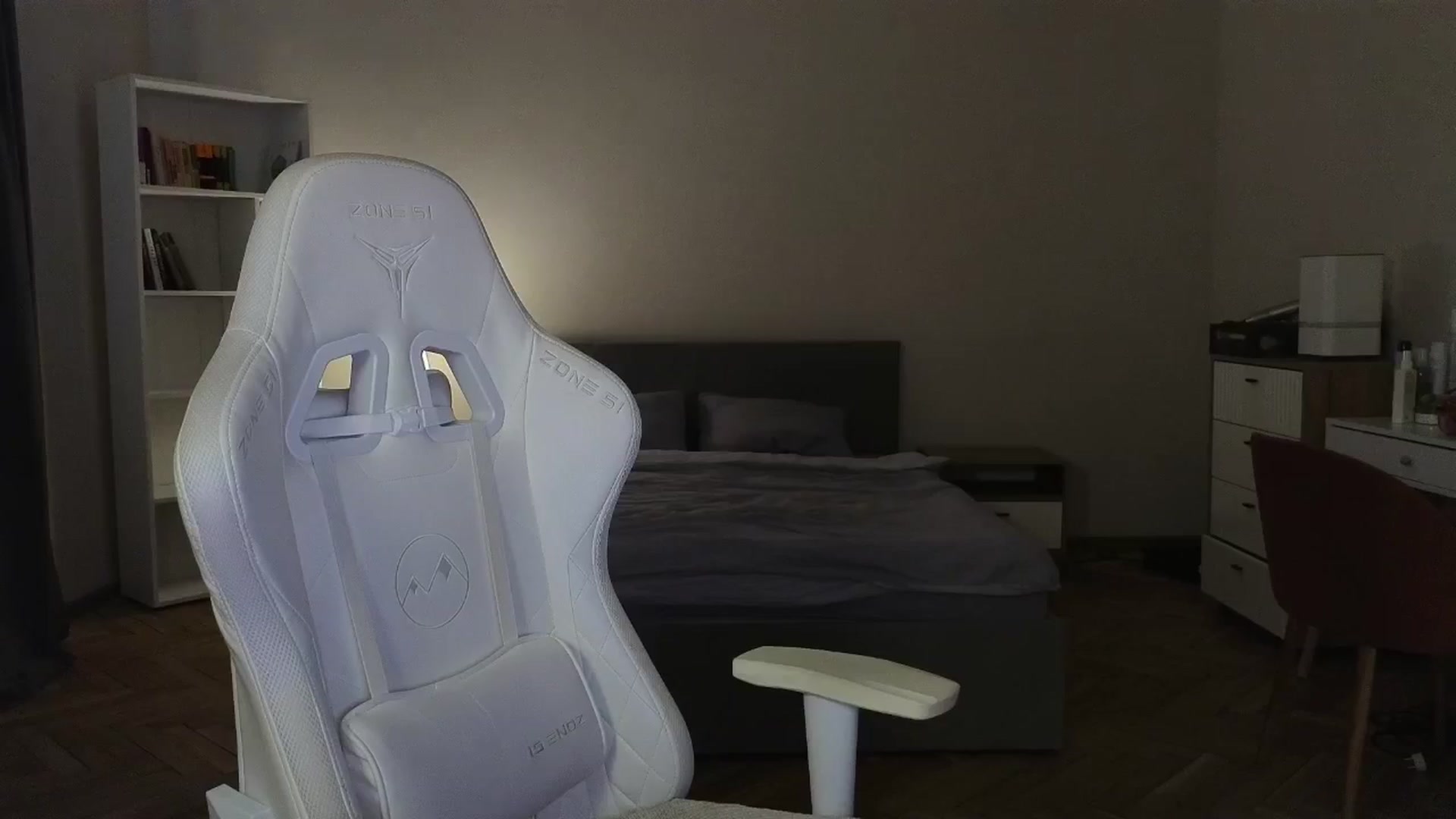 Gallery image thumbnail from KeepSpark's myfreecams stream on, 06/24/2025, 07:20 image 15 of 20