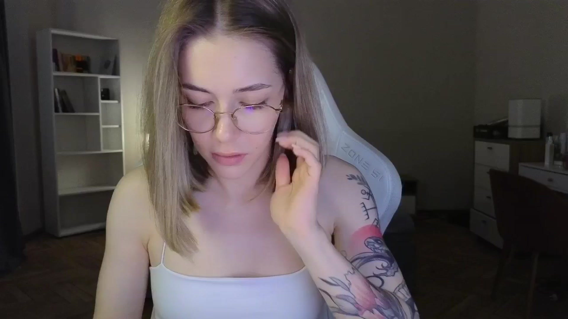 Gallery image thumbnail from KeepSpark's myfreecams stream on, 06/24/2025, 07:20 image 20 of 20