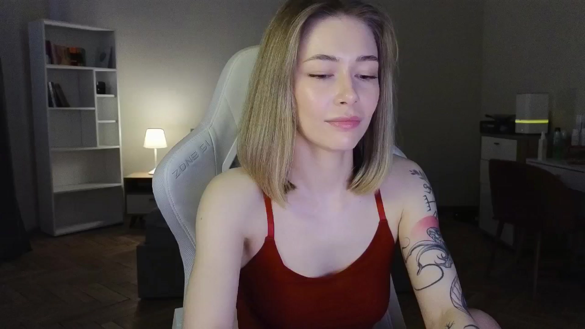 Gallery image thumbnail from KeepSpark's myfreecams stream on, 06/27/2025, 05:18 image 14 of 20