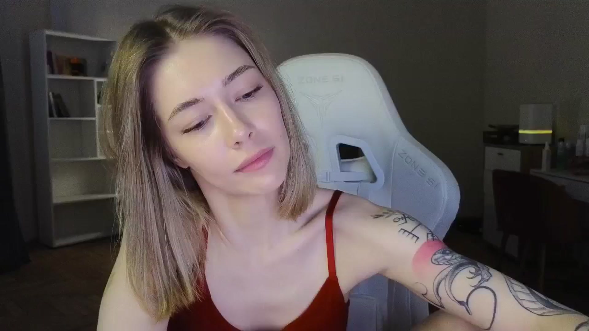 Gallery image thumbnail from KeepSpark's myfreecams stream on, 06/27/2025, 05:18 image 7 of 20