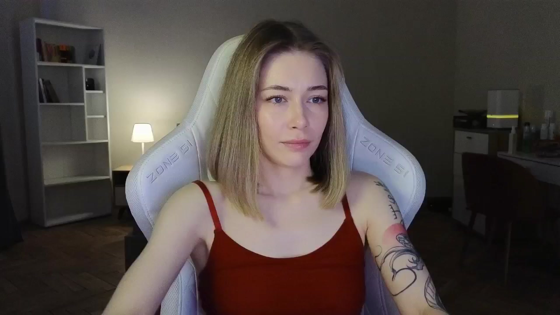 Gallery image thumbnail from KeepSpark's myfreecams stream on, 06/27/2025, 05:18 image 16 of 20