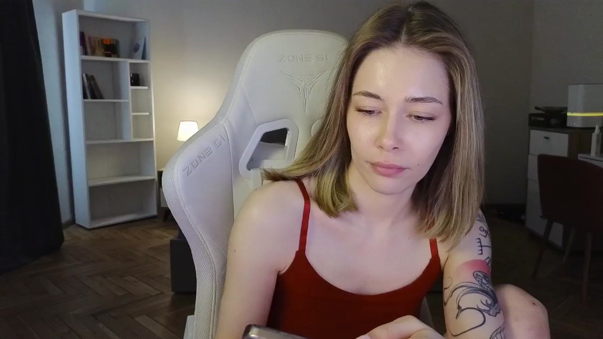 Gallery image thumbnail from KeepSpark's myfreecams stream on, 06/27/2025, 10:10 image 18 of 20