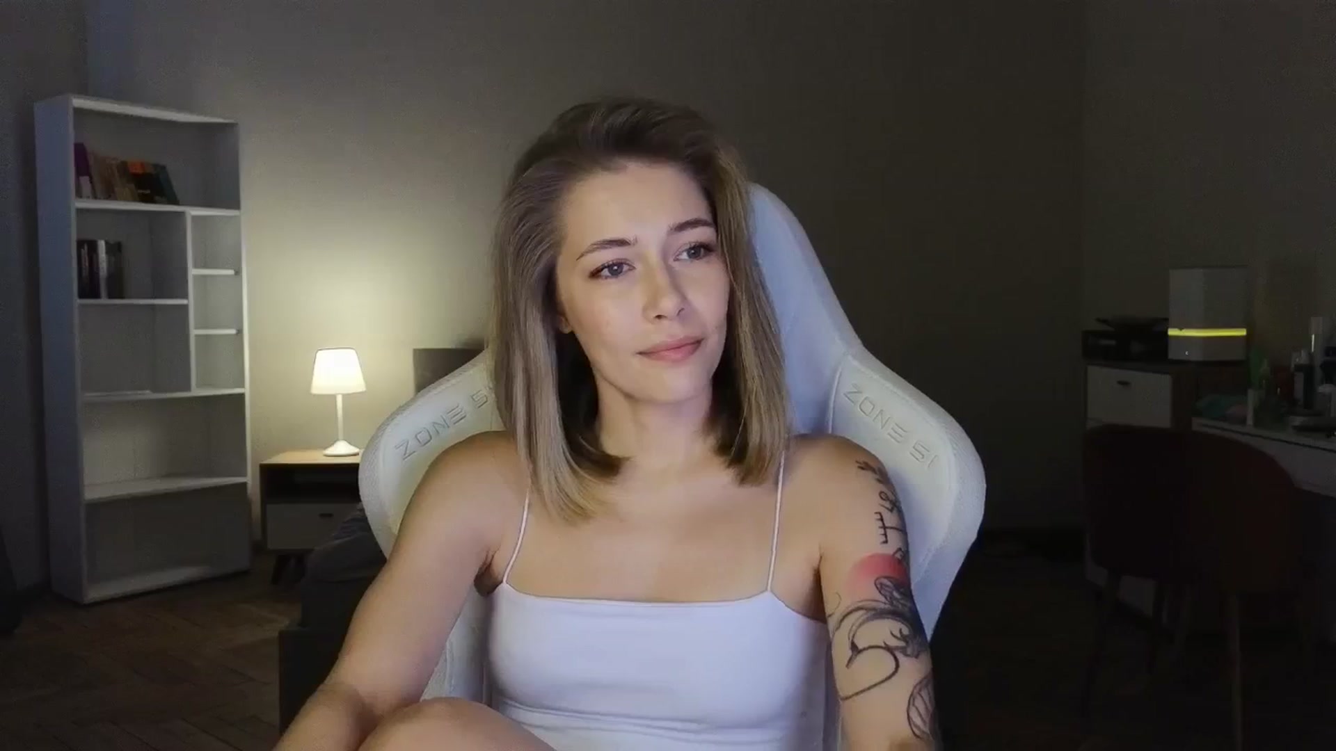 Gallery image thumbnail from KeepSpark's myfreecams stream on, 08/07/2025, 05:42 image 2 of 20