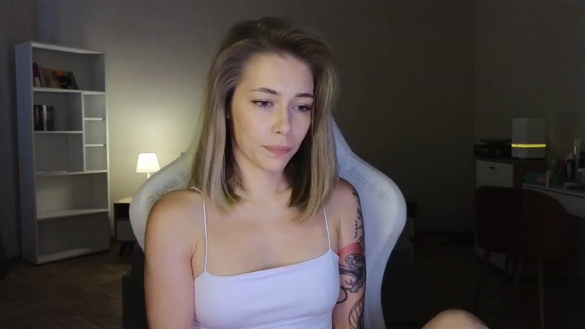 Gallery image thumbnail from KeepSpark's myfreecams stream on, 08/07/2025, 05:42 image 1 of 20