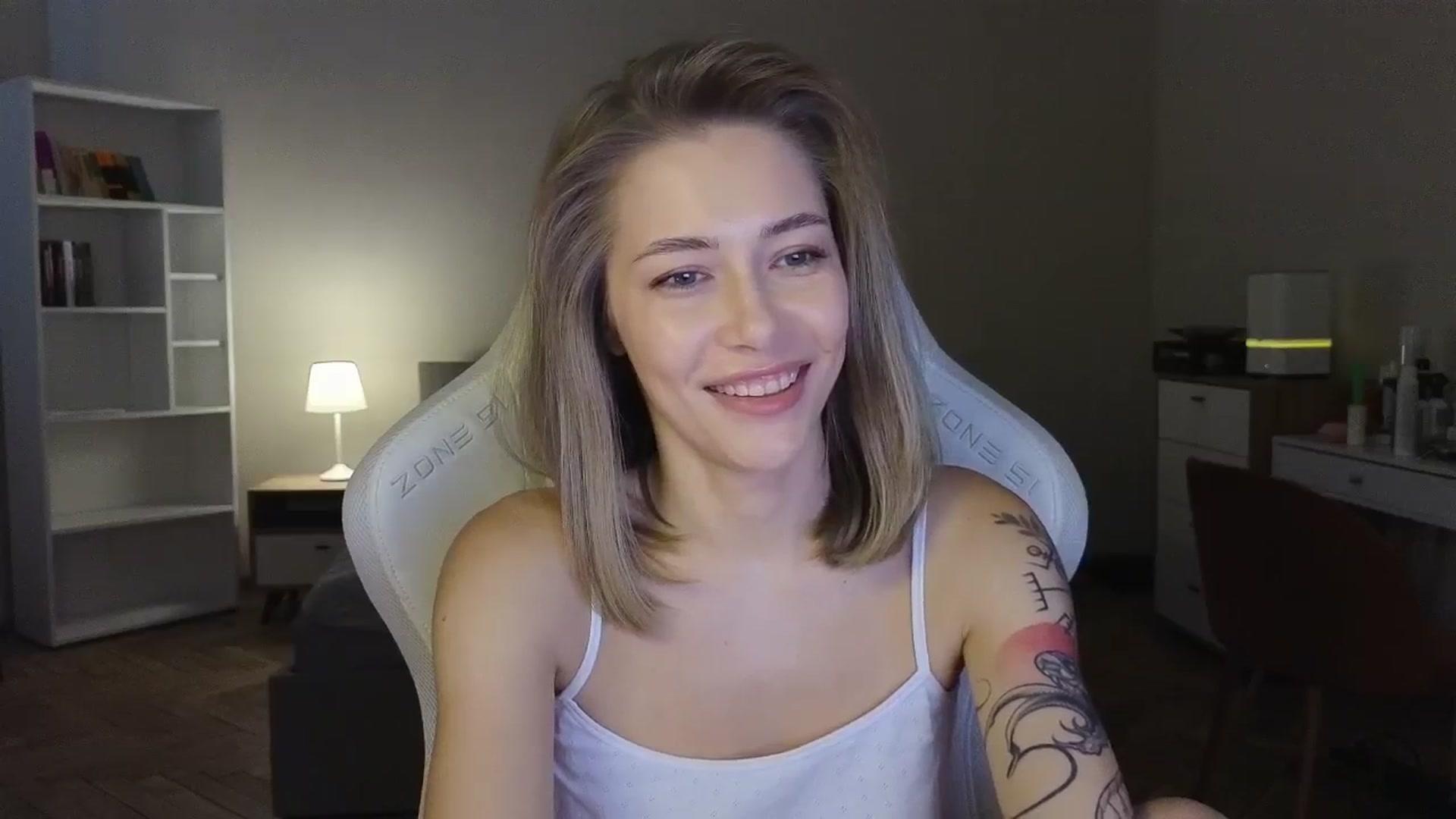 Gallery image thumbnail from KeepSpark's myfreecams stream on, 08/09/2025, 06:30 image 6 of 20
