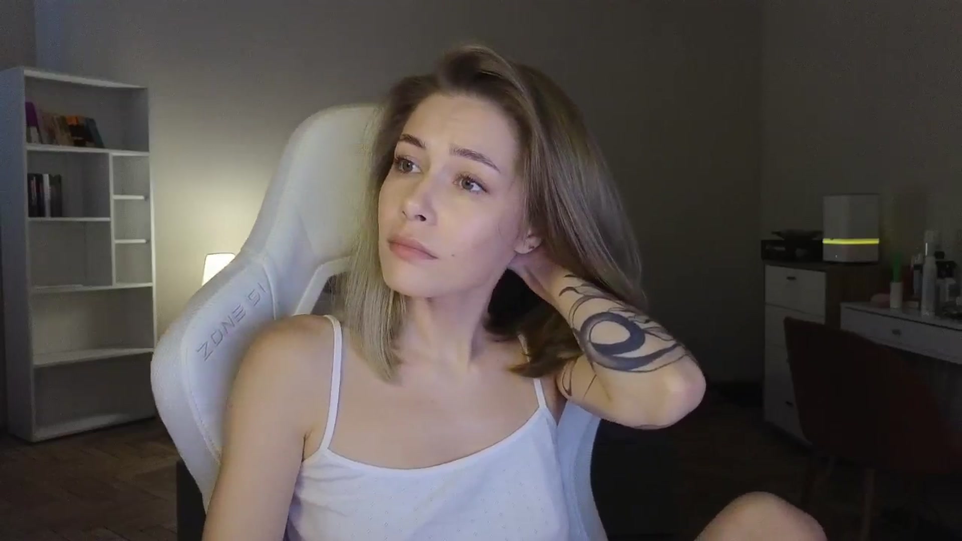Gallery image thumbnail from KeepSpark's myfreecams stream on, 08/09/2025, 06:30 image 3 of 20