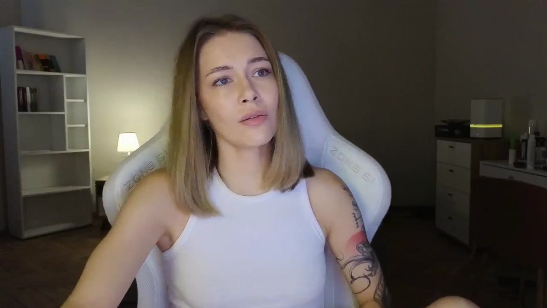 Gallery image thumbnail from KeepSpark's myfreecams stream on, 08/12/2025, 04:49 image 4 of 20