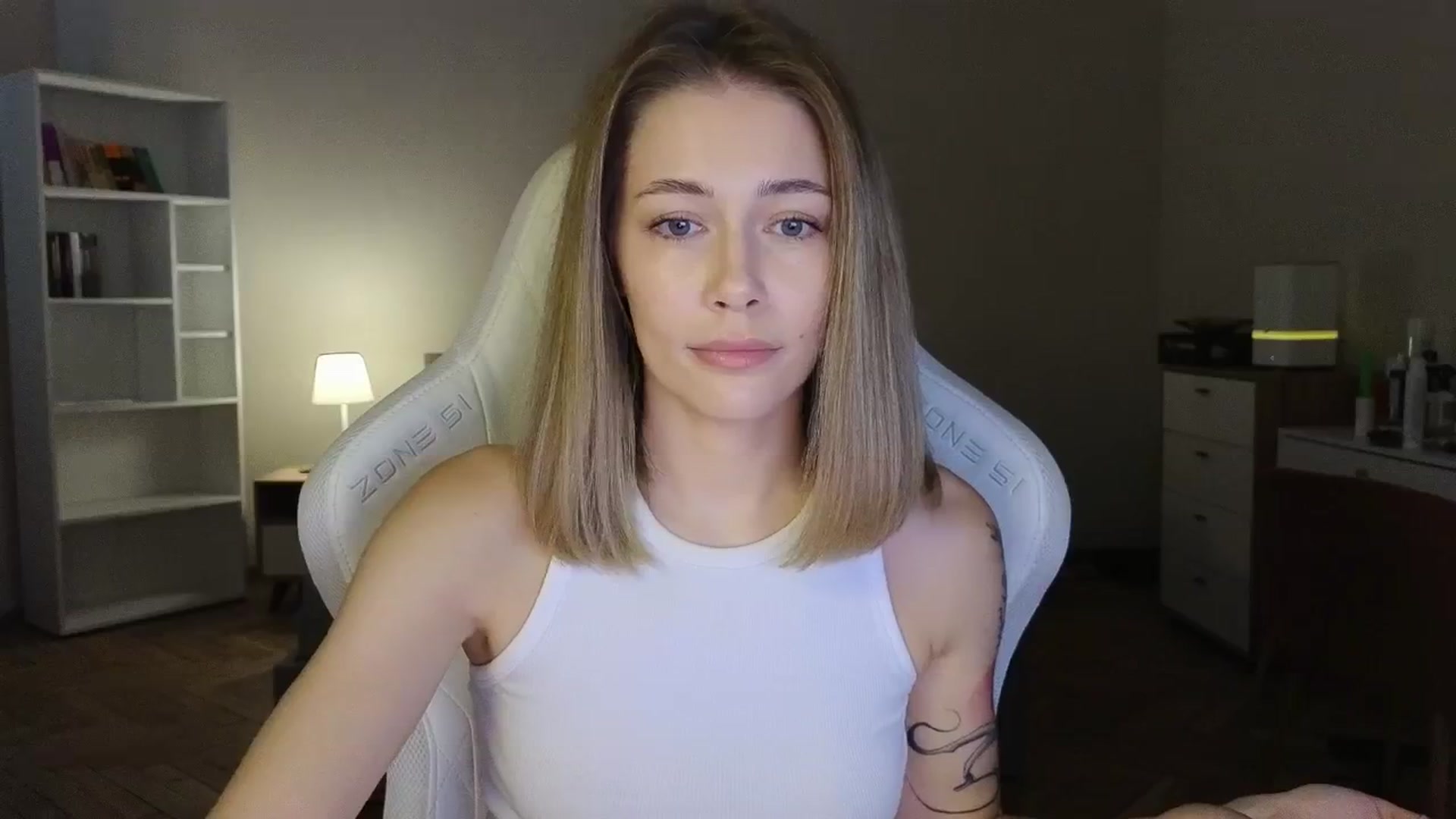 Gallery image thumbnail from KeepSpark's myfreecams stream on, 08/12/2025, 04:49 image 2 of 20