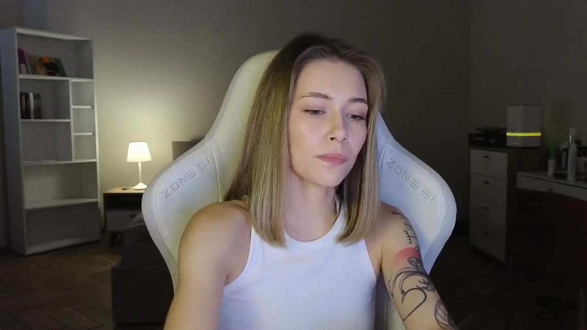 Gallery image thumbnail from KeepSpark's myfreecams stream on, 08/12/2025, 04:49 image 19 of 20