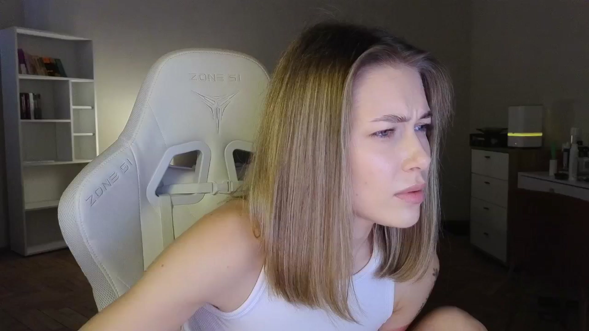 Gallery image thumbnail from KeepSpark's myfreecams stream on, 08/12/2025, 06:00 image 2 of 20