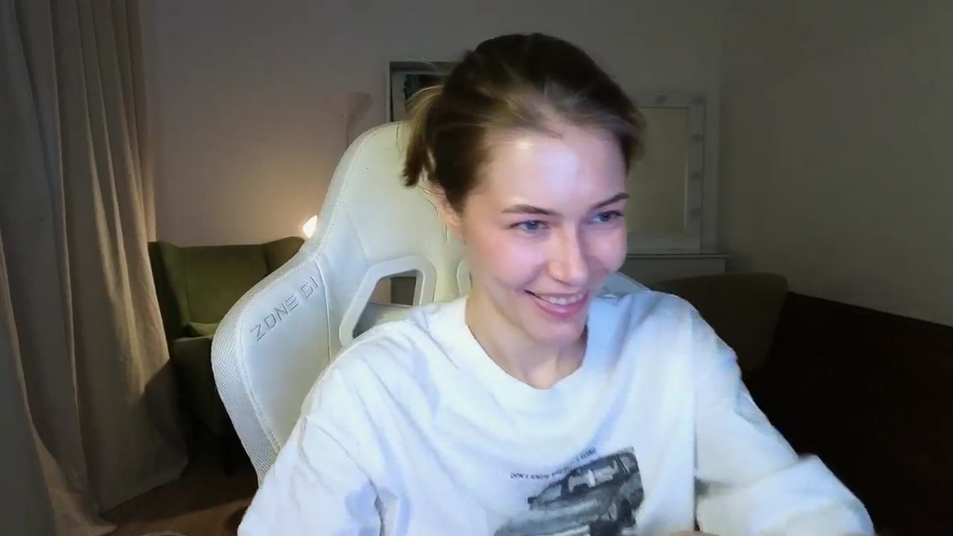 Gallery image thumbnail from KeepSpark's myfreecams stream on, 09/12/2025, 05:20 image 2 of 20