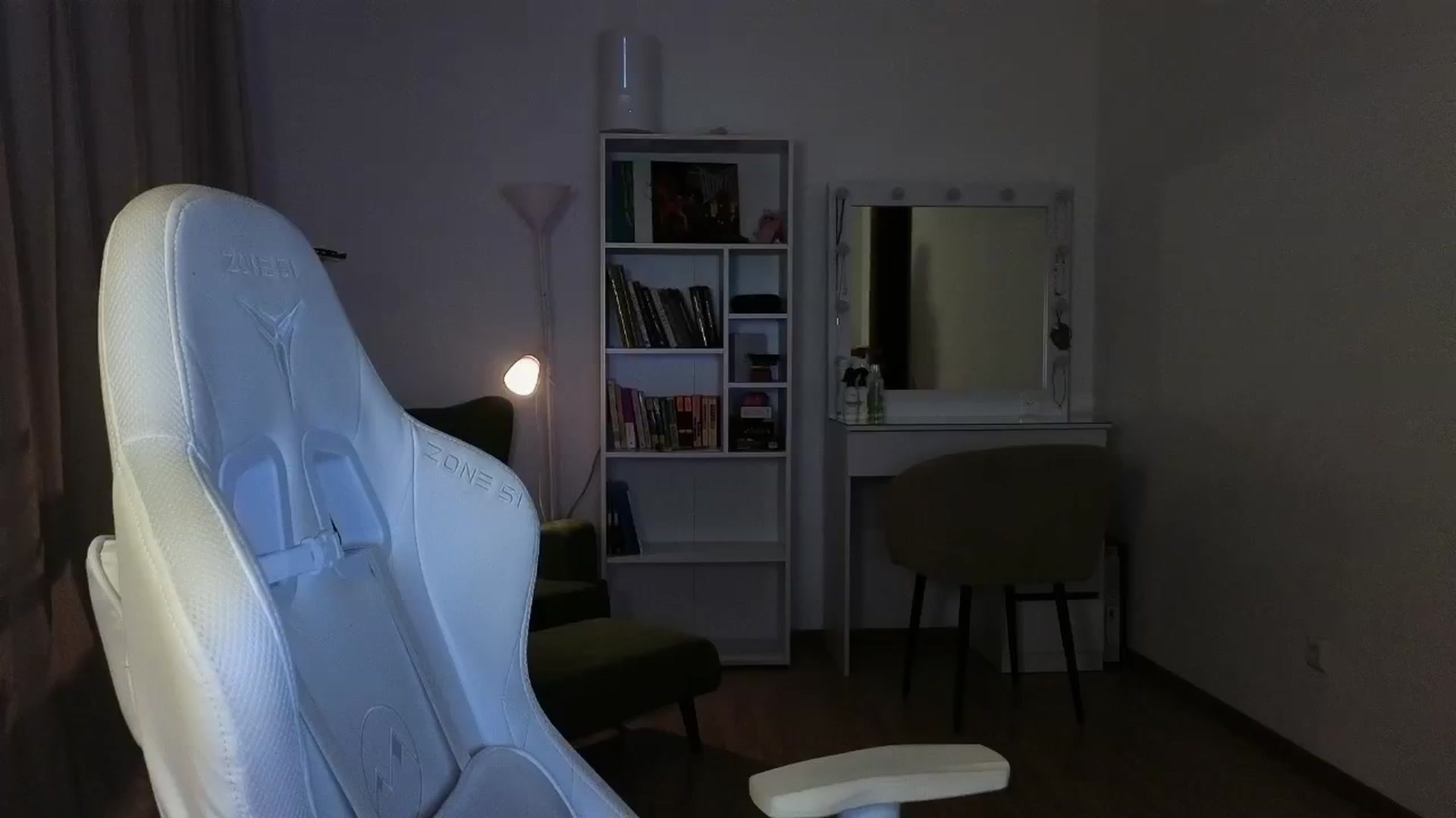 Gallery image thumbnail from KeepSpark's myfreecams stream on, 11/16/2025, 04:43 image 3 of 20