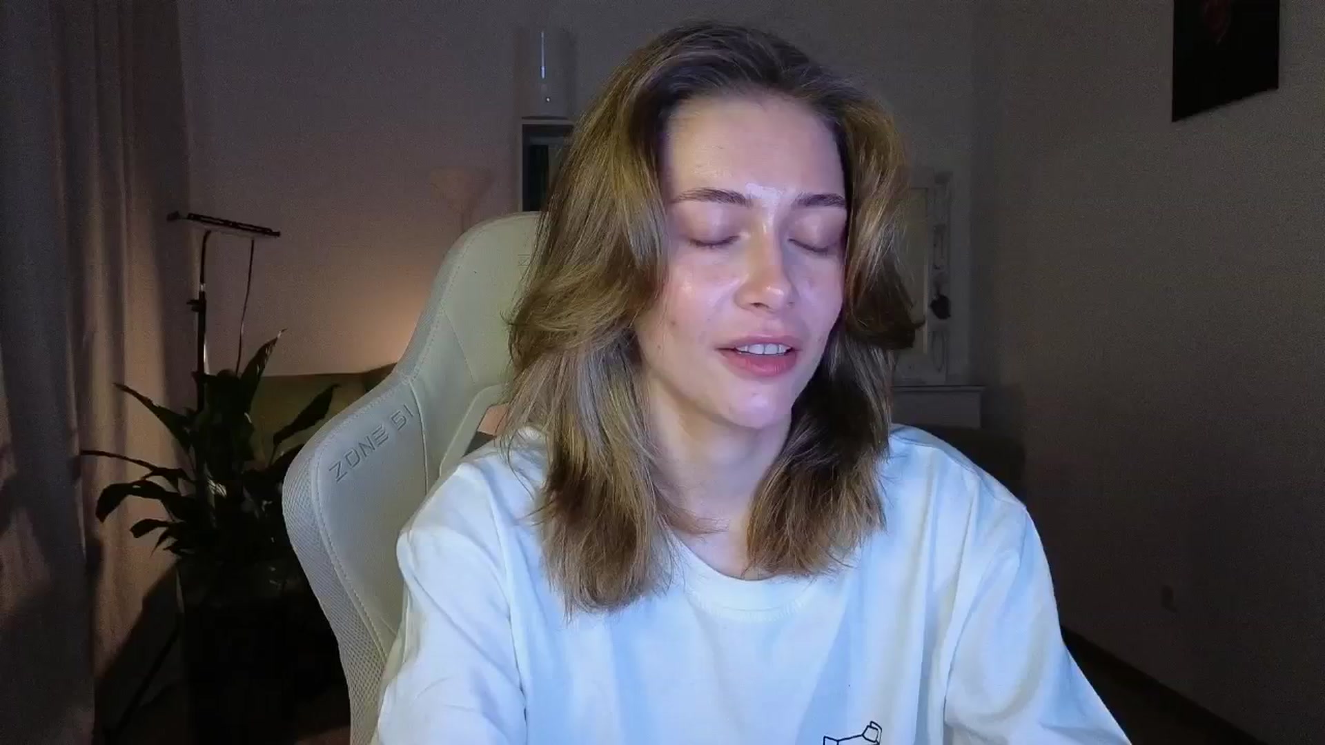 Gallery image thumbnail from KeepSpark's myfreecams stream on, 11/17/2025, 05:19 image 6 of 20