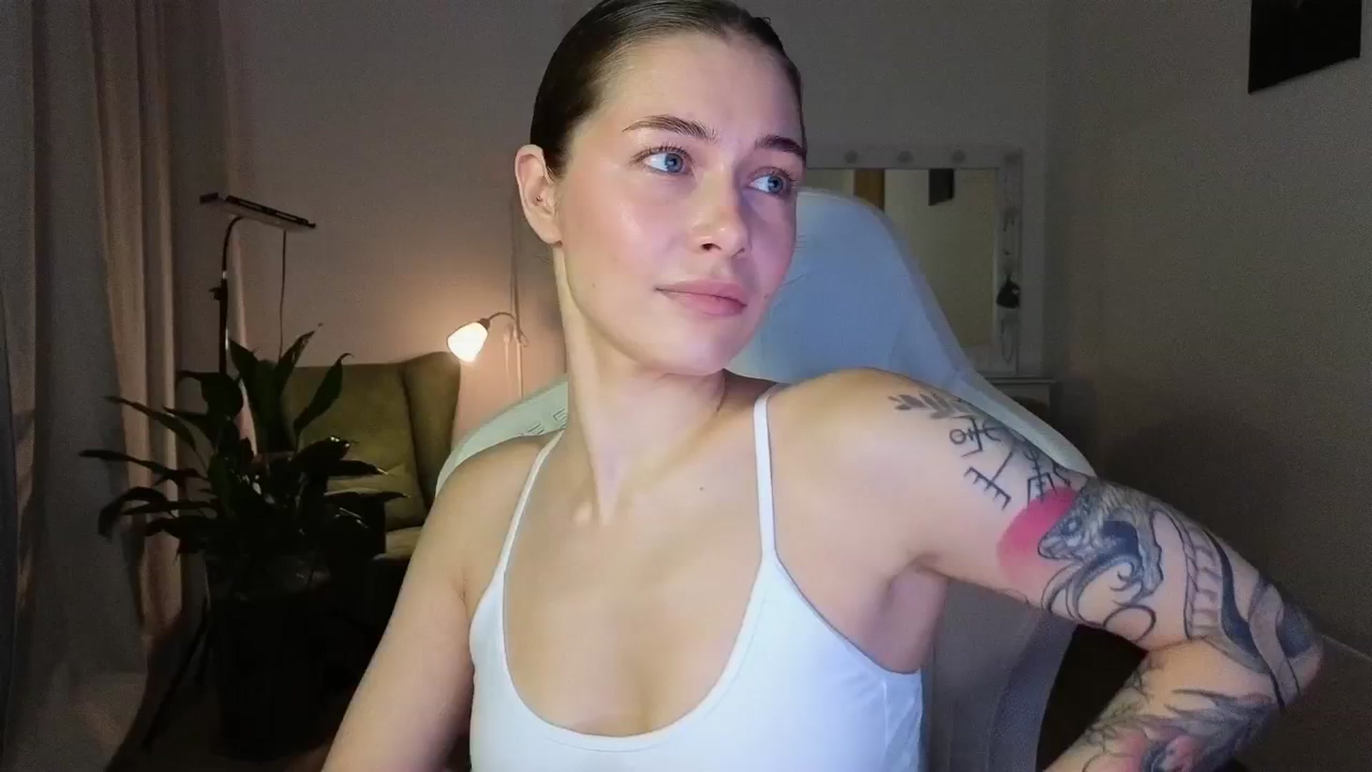 Gallery image thumbnail from KeepSpark's myfreecams stream on, 11/28/2025, 04:55 image 10 of 20