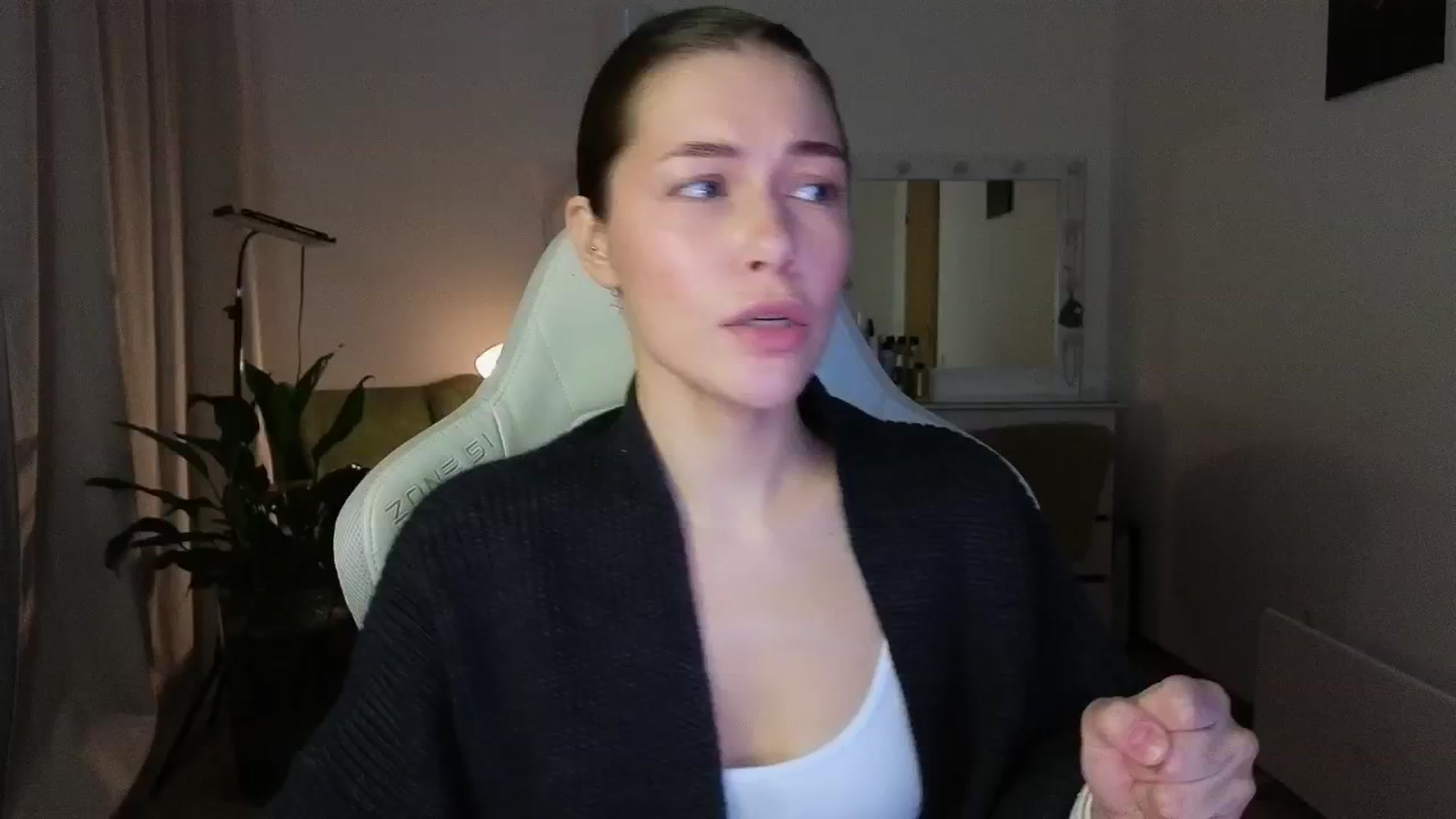 Gallery image thumbnail from KeepSpark's myfreecams stream on, 11/28/2025, 04:55 image 2 of 20