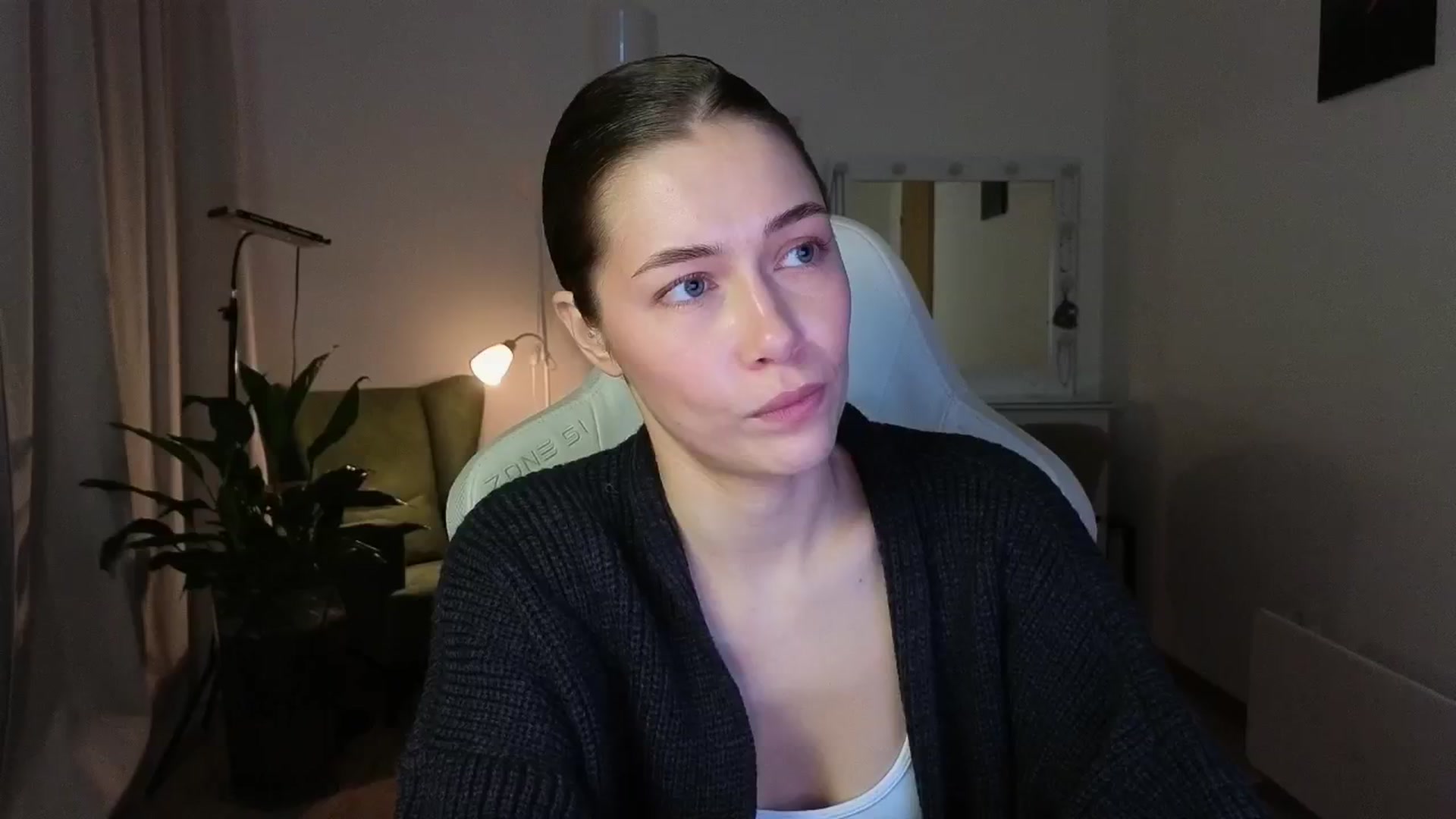 Gallery image thumbnail from KeepSpark's myfreecams stream on, 11/28/2025, 05:28 image 8 of 20