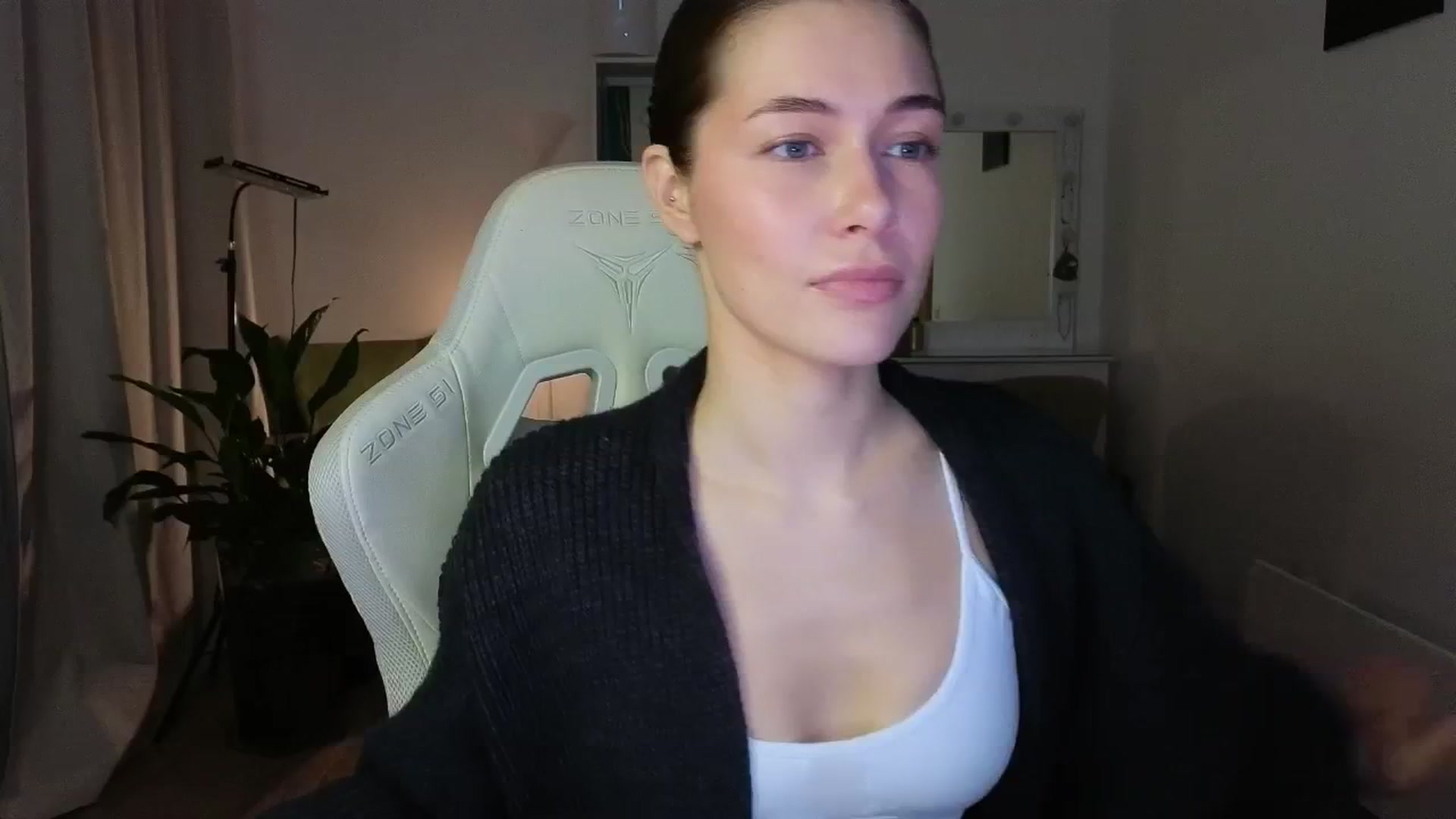 Gallery image thumbnail from KeepSpark's myfreecams stream on, 11/28/2025, 05:28 image 3 of 20