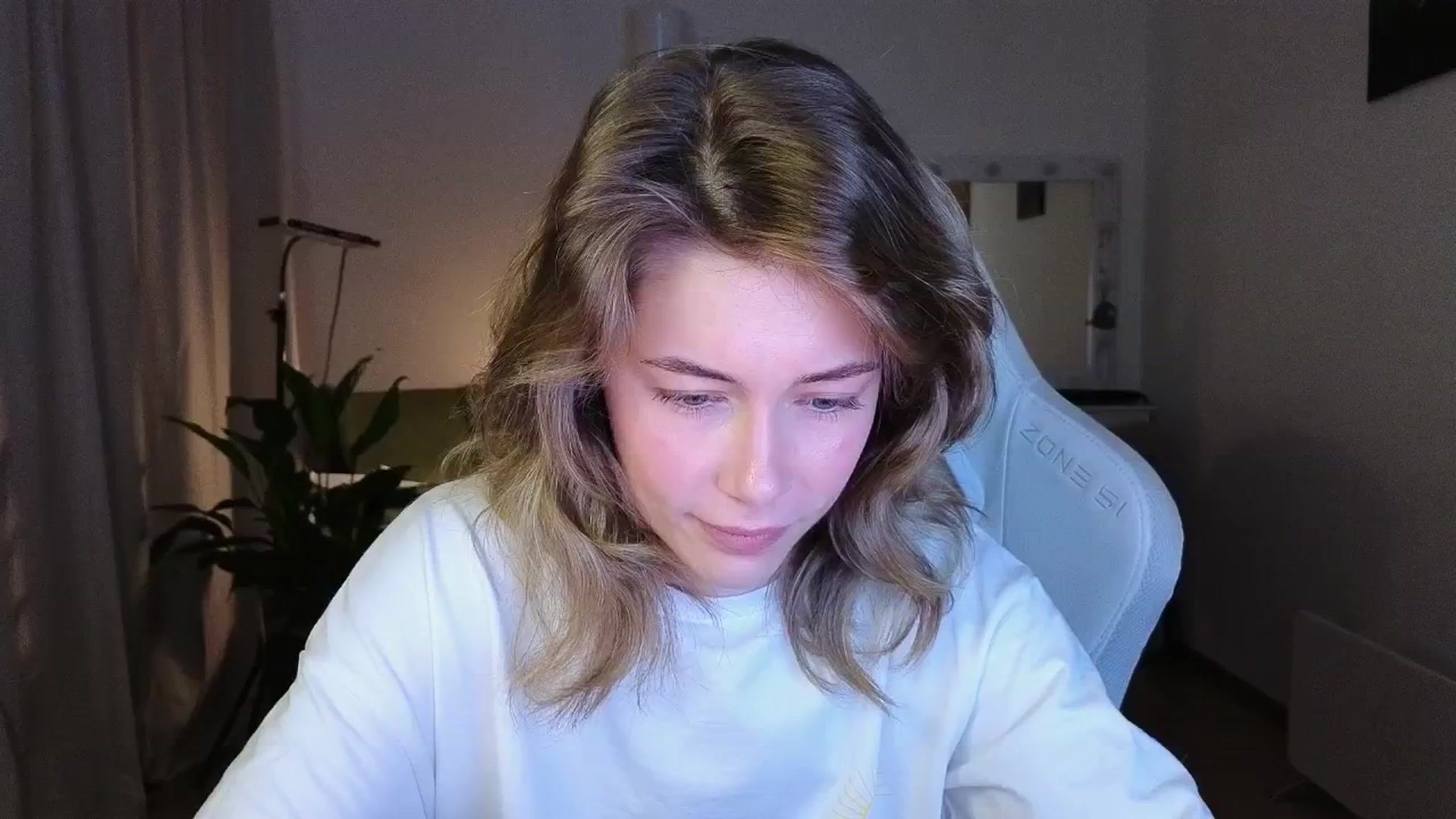 Gallery image thumbnail from KeepSpark's myfreecams stream on, 11/30/2025, 04:48 image 8 of 20