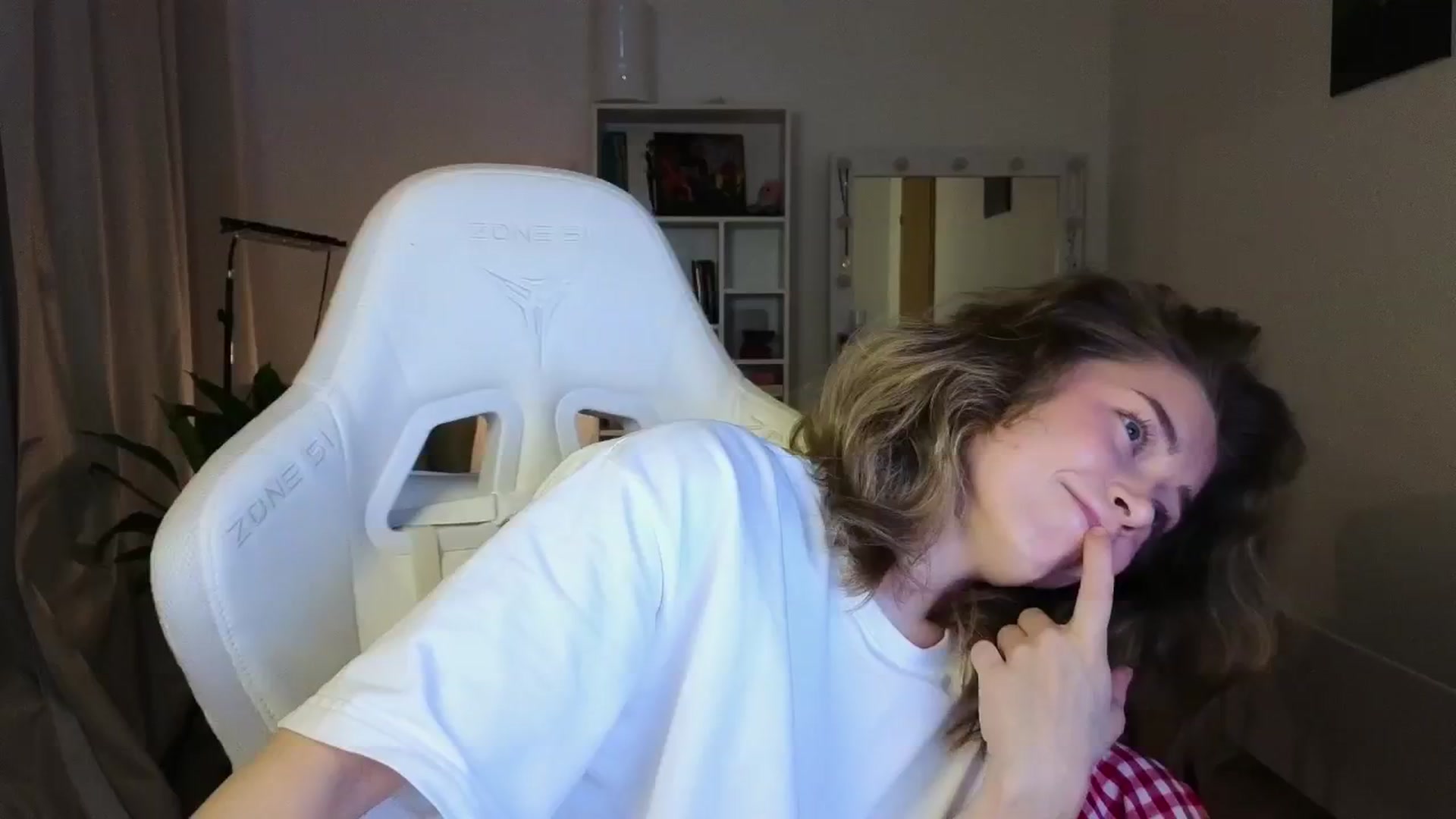 Gallery image thumbnail from KeepSpark's myfreecams stream on, 12/14/2025, 05:48 image 5 of 20