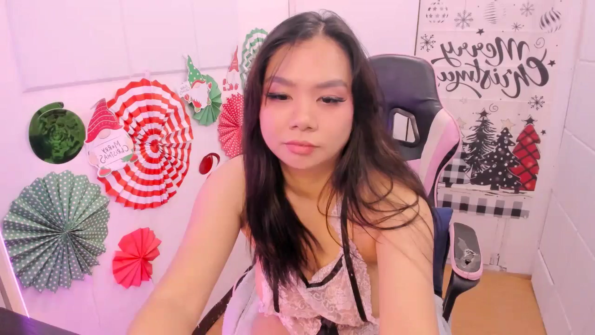 Gallery image thumbnail from KeikoAnnee's myfreecams stream on, 12/12/2024, 11:08 image 20 of 20