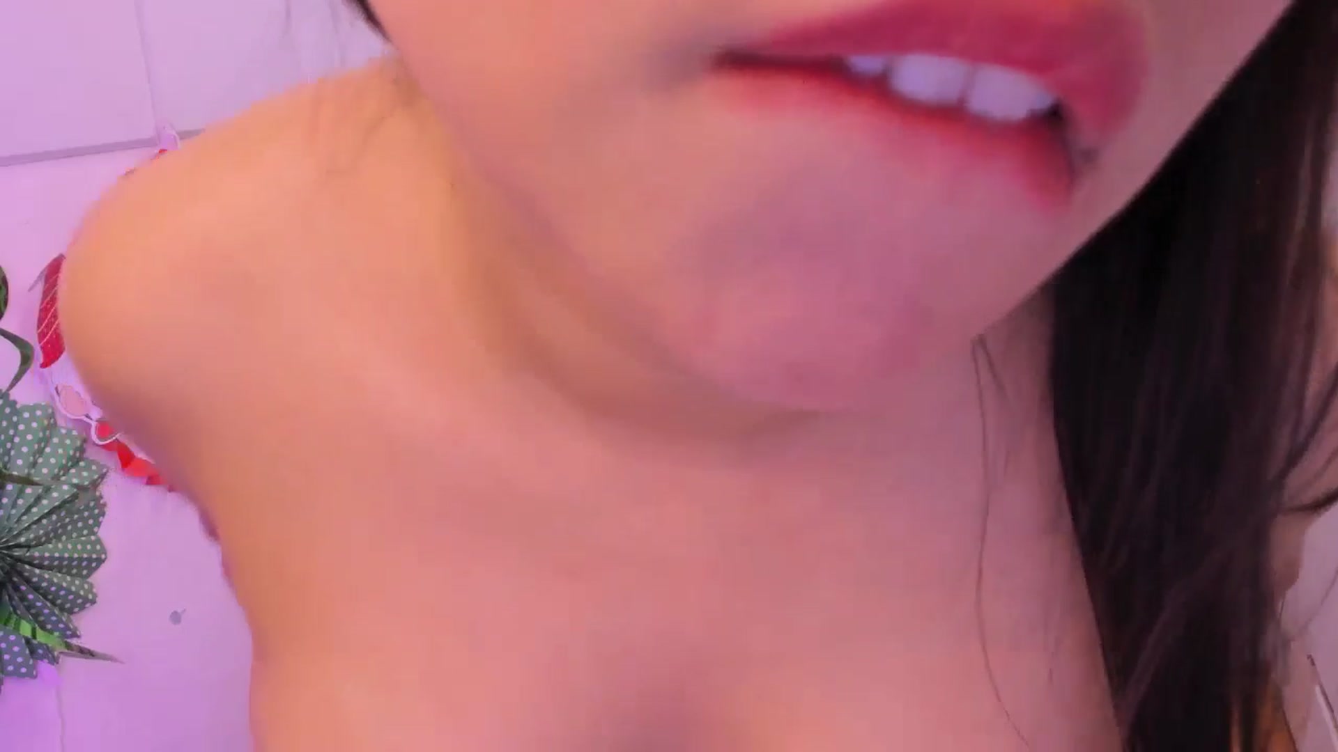 Gallery image thumbnail from KeikoAnnee's myfreecams stream on, 12/20/2024, 09:40 image 11 of 20