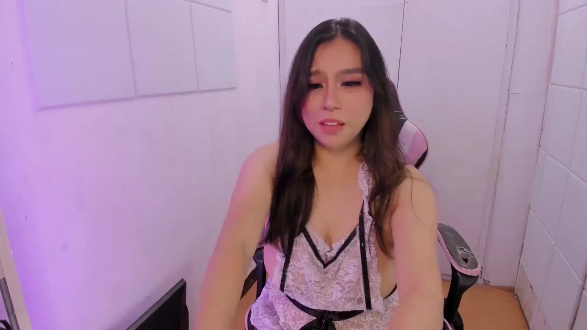Gallery image thumbnail from KeikoAnnee's myfreecams stream on, 02/14/2025, 08:30 image 16 of 20