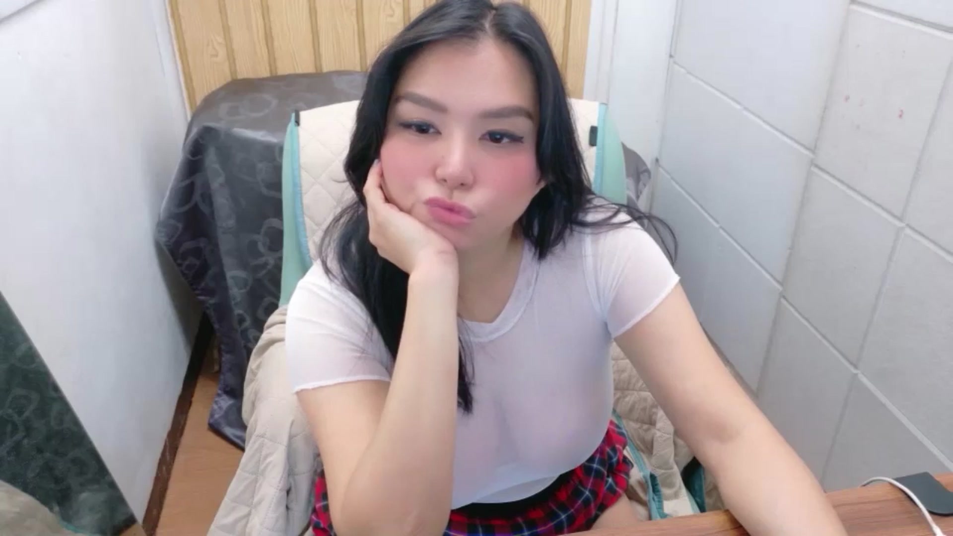 Gallery image thumbnail from KeikoAnnee's myfreecams stream on, 03/20/2026, 09:29 image 3 of 20