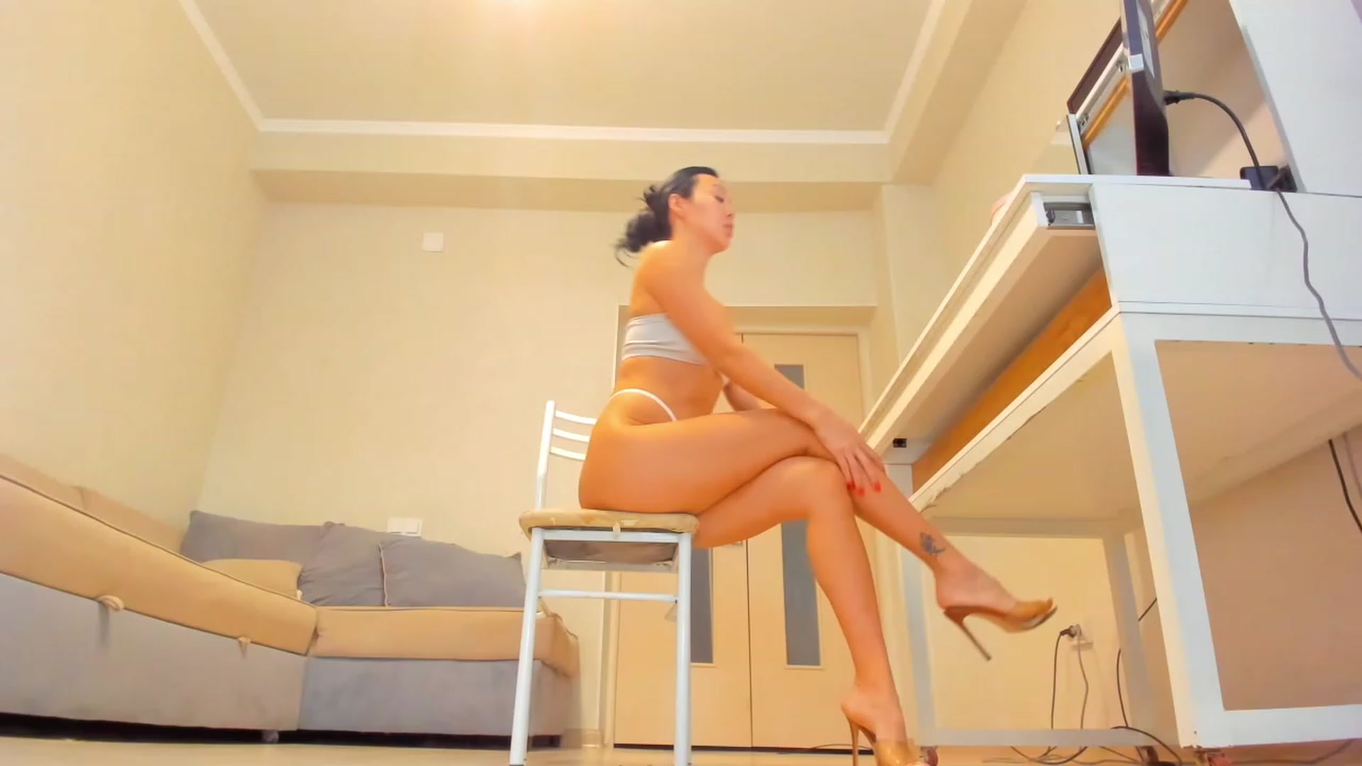 Gallery image thumbnail from Keiko_Hot's myfreecams stream on, 01/06/2024, 24:51 image 8 of 20