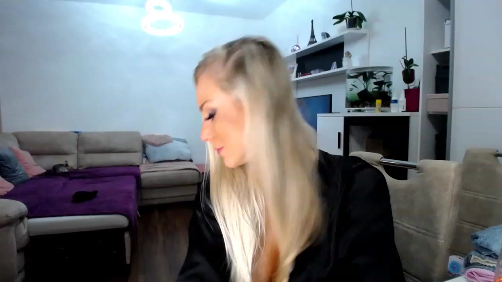 Gallery image thumbnail from KeissyKate's myfreecams stream on, 04/12/2023, 03:40 image 3 of 20