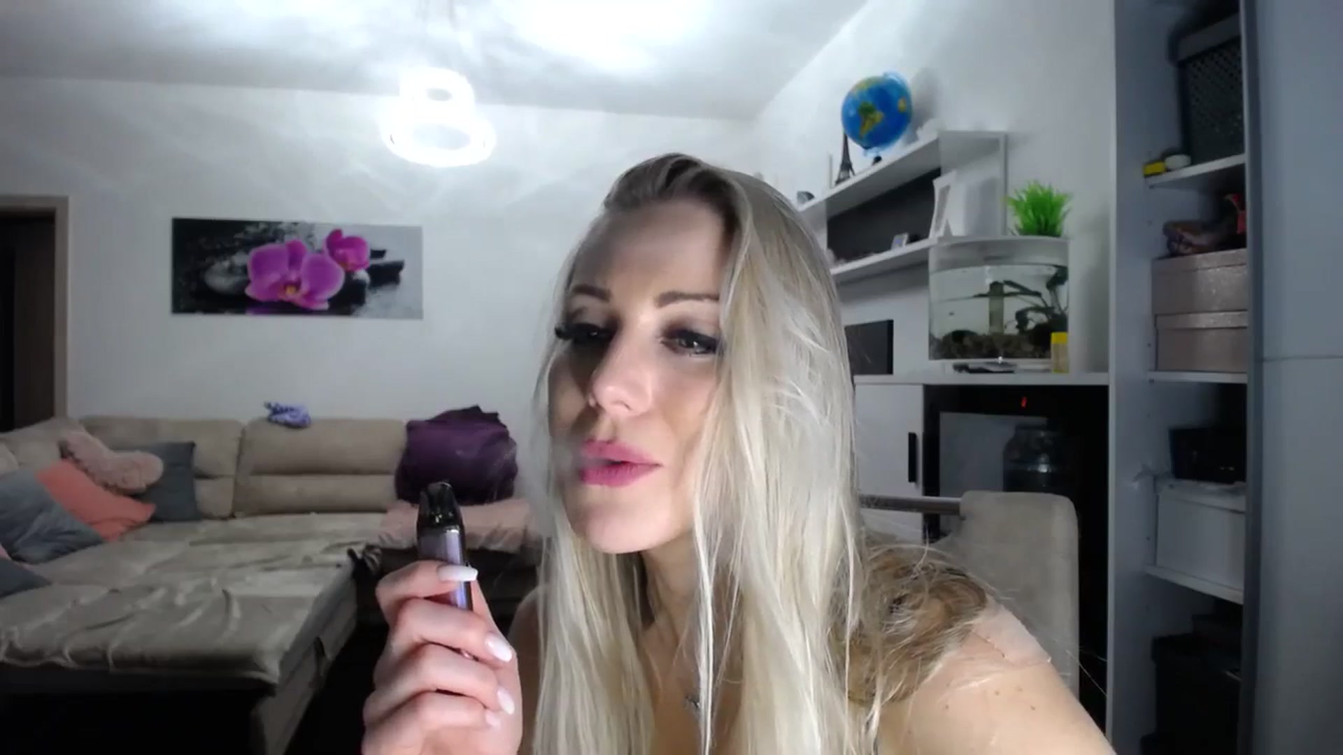 Gallery image thumbnail from KeissyKate's myfreecams stream on, 03/21/2024, 04:02 image 4 of 20