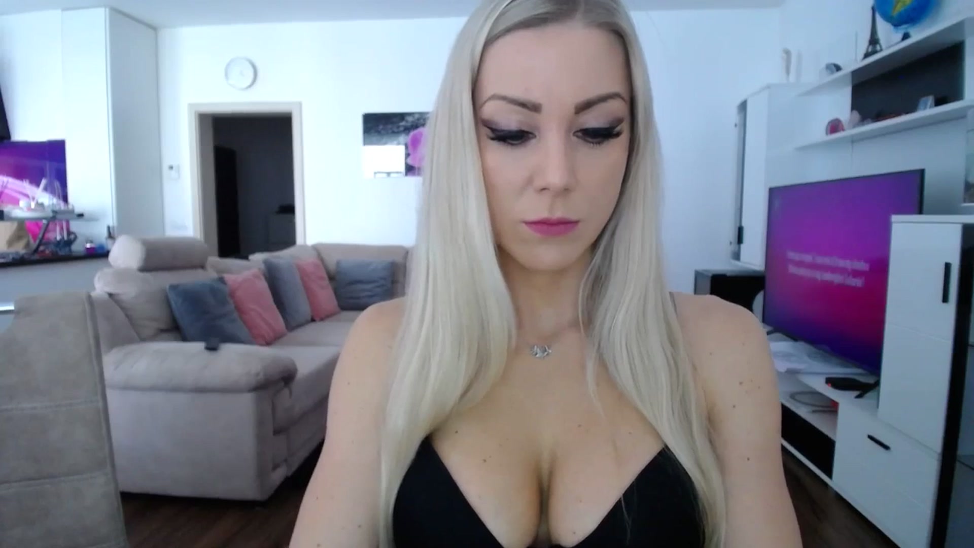 Gallery image thumbnail from KeissyKate's myfreecams stream on, 03/22/2024, 15:07 image 12 of 20