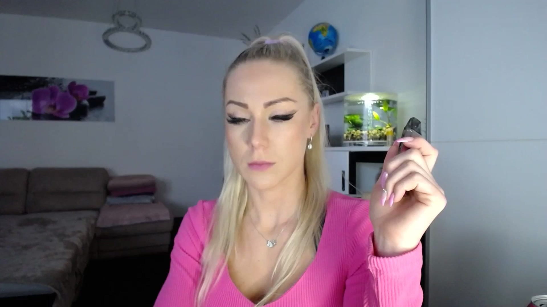 Gallery image thumbnail from KeissyKate's myfreecams stream on, 04/17/2024, 18:31 image 13 of 20