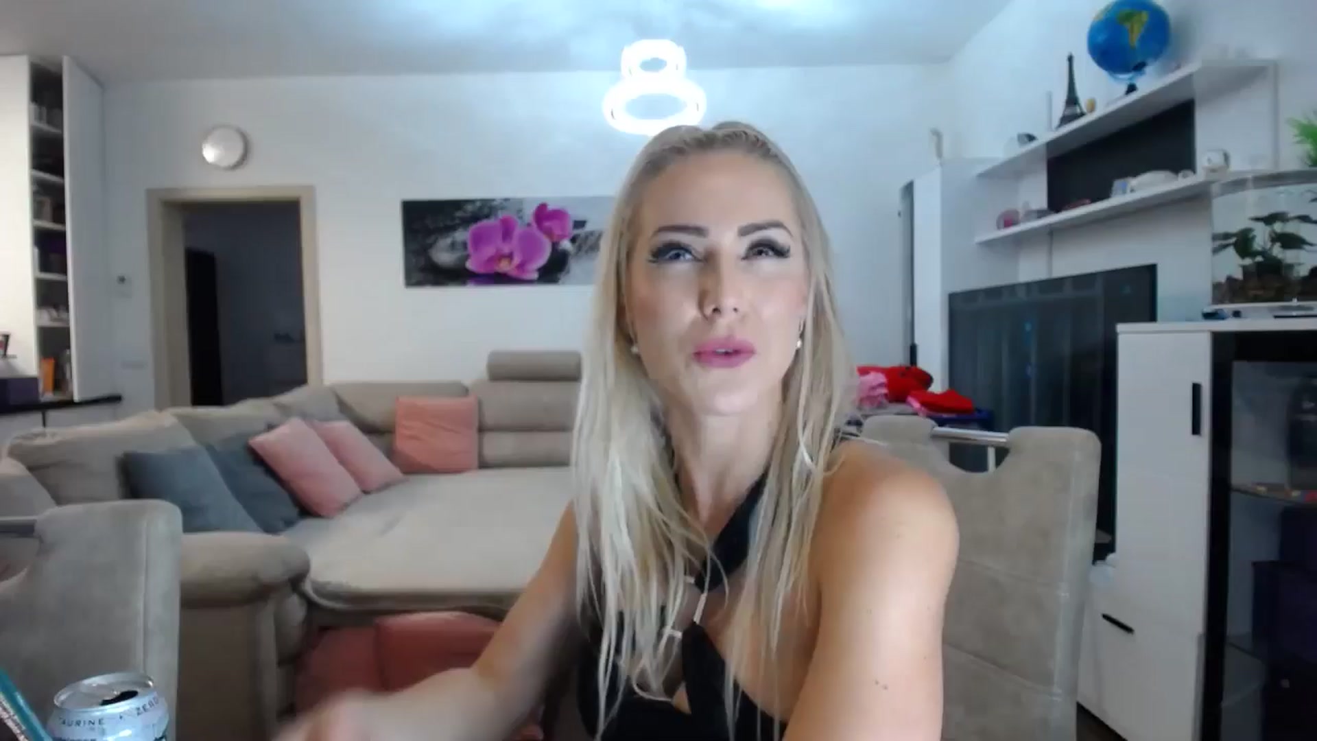 Gallery image thumbnail from KeissyKate's myfreecams stream on, 08/31/2024, 01:45 image 2 of 20