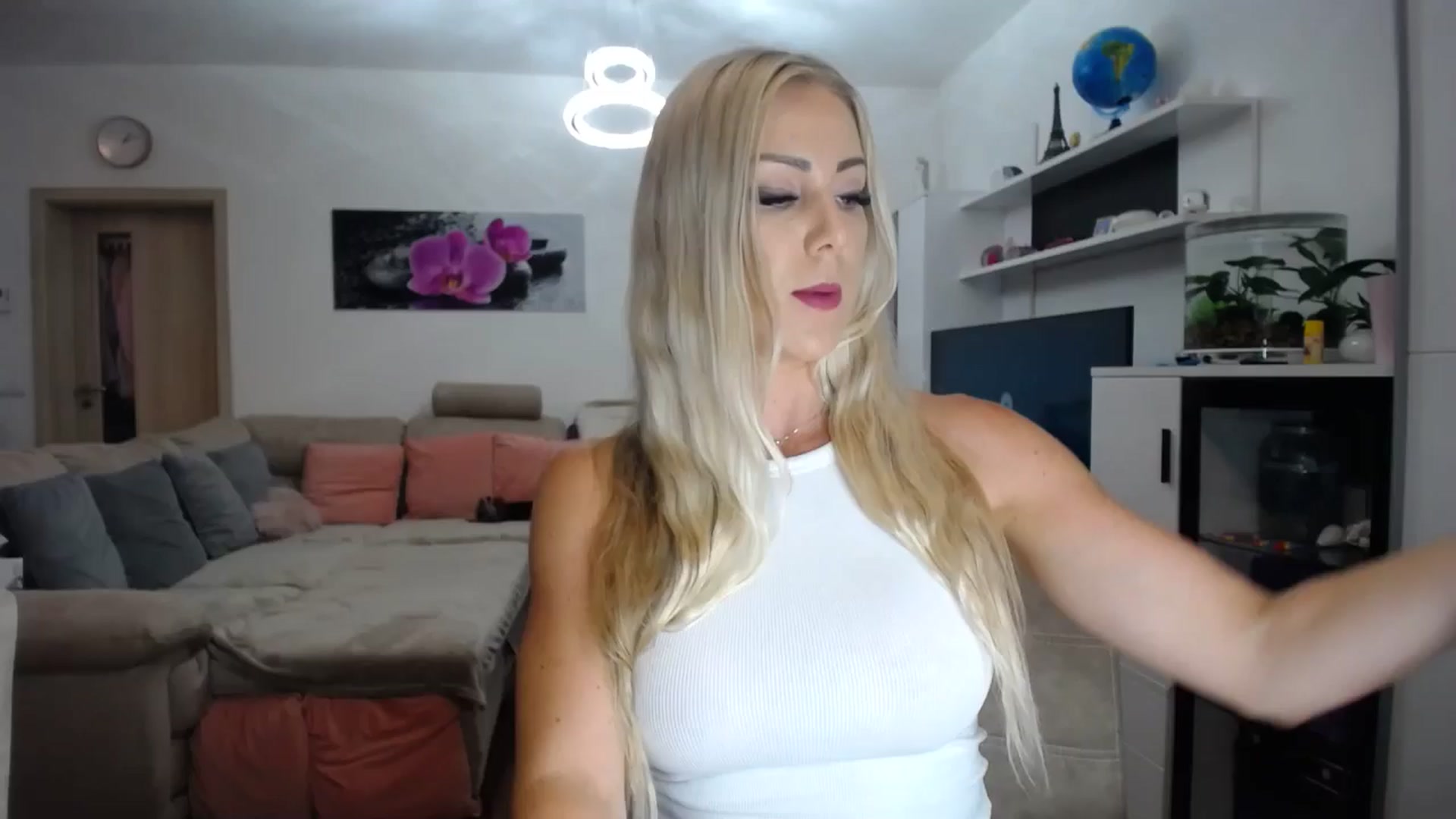Gallery image thumbnail from KeissyKate's myfreecams stream on, 09/04/2024, 23:24 image 2 of 20