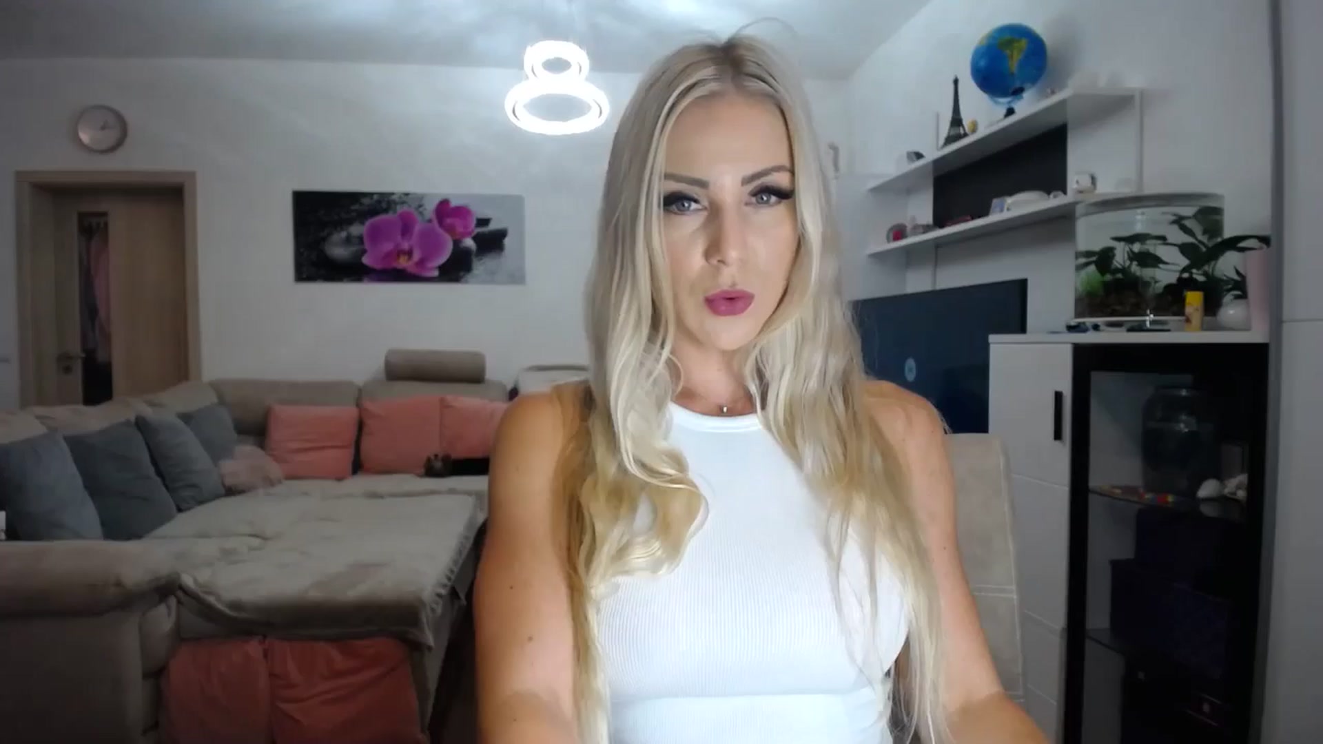 Gallery image thumbnail from KeissyKate's myfreecams stream on, 09/04/2024, 23:24 image 4 of 20