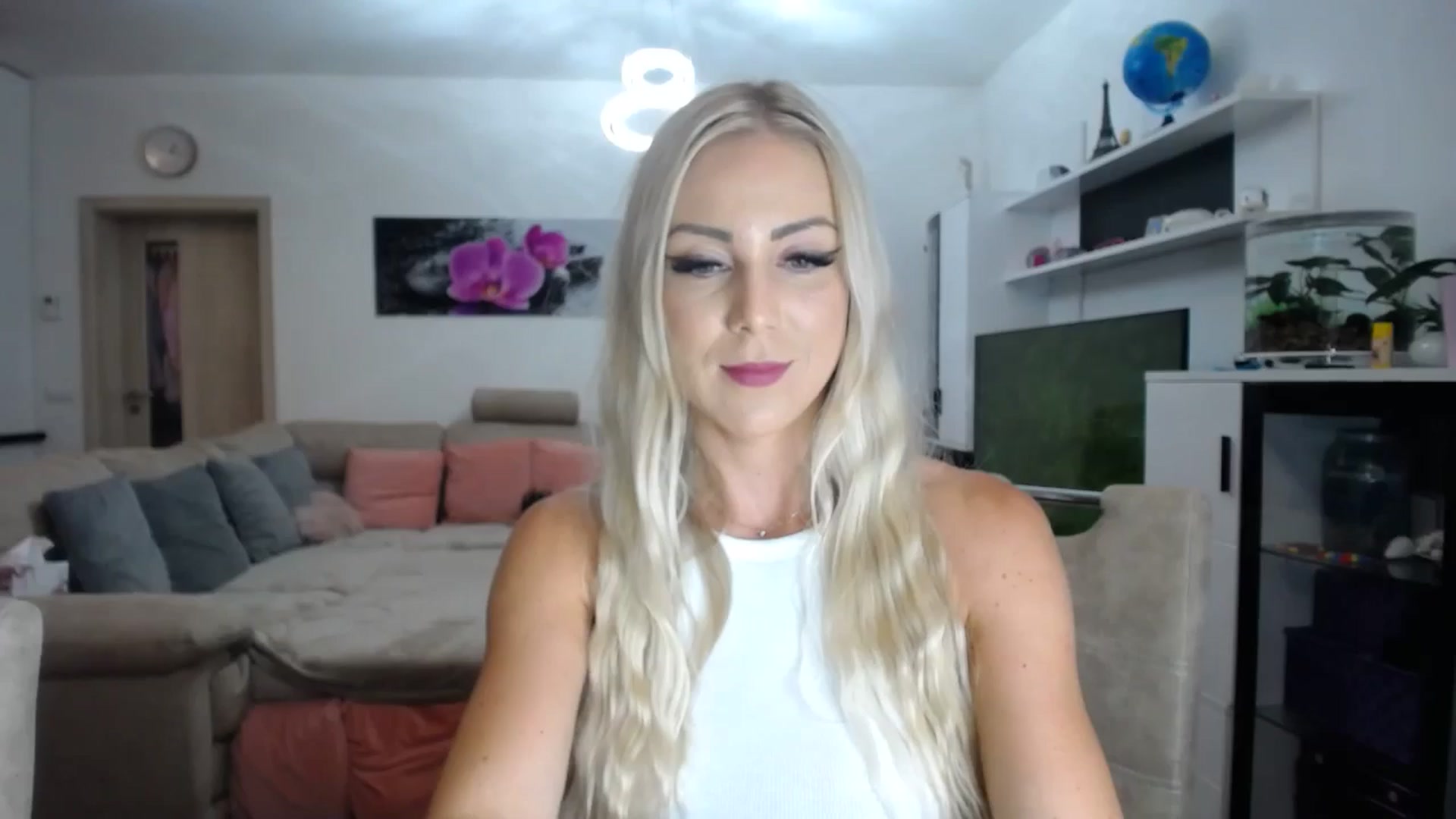 Gallery image thumbnail from KeissyKate's myfreecams stream on, 09/04/2024, 23:24 image 12 of 20