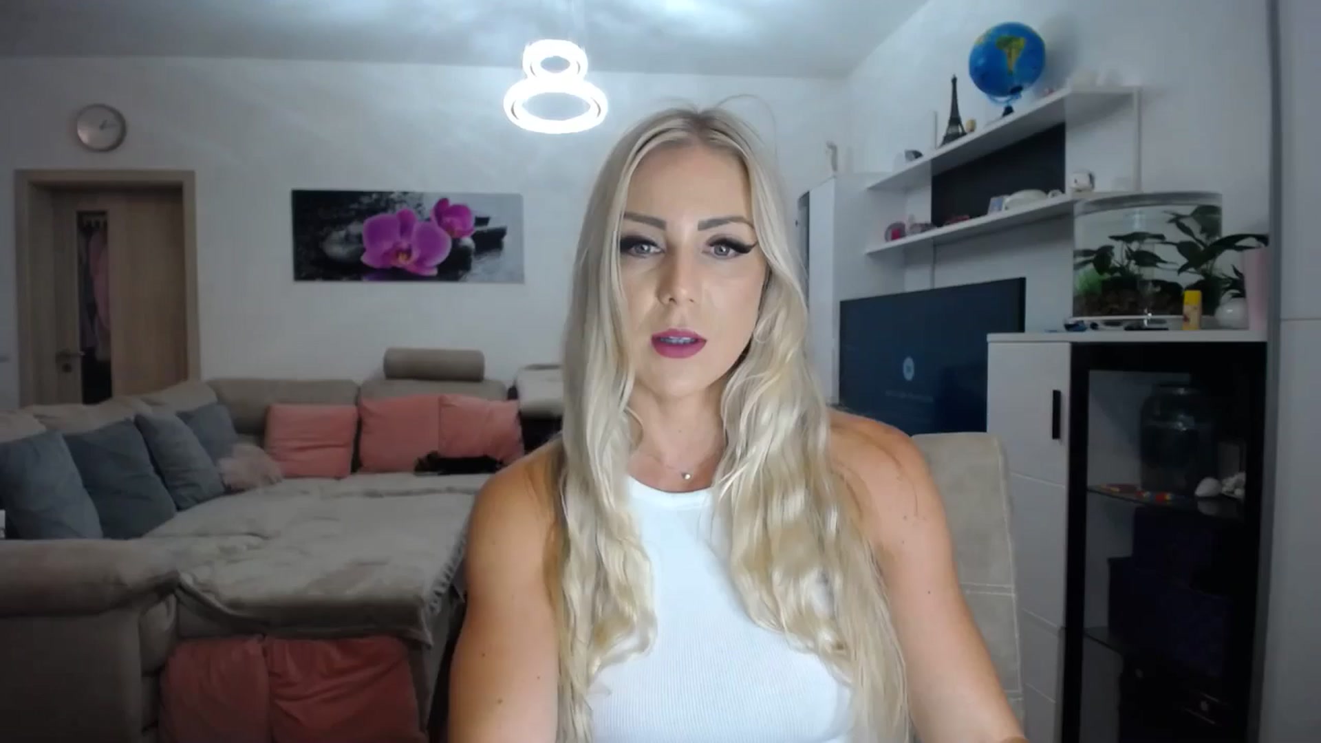 Gallery image thumbnail from KeissyKate's myfreecams stream on, 09/04/2024, 23:24 image 5 of 20