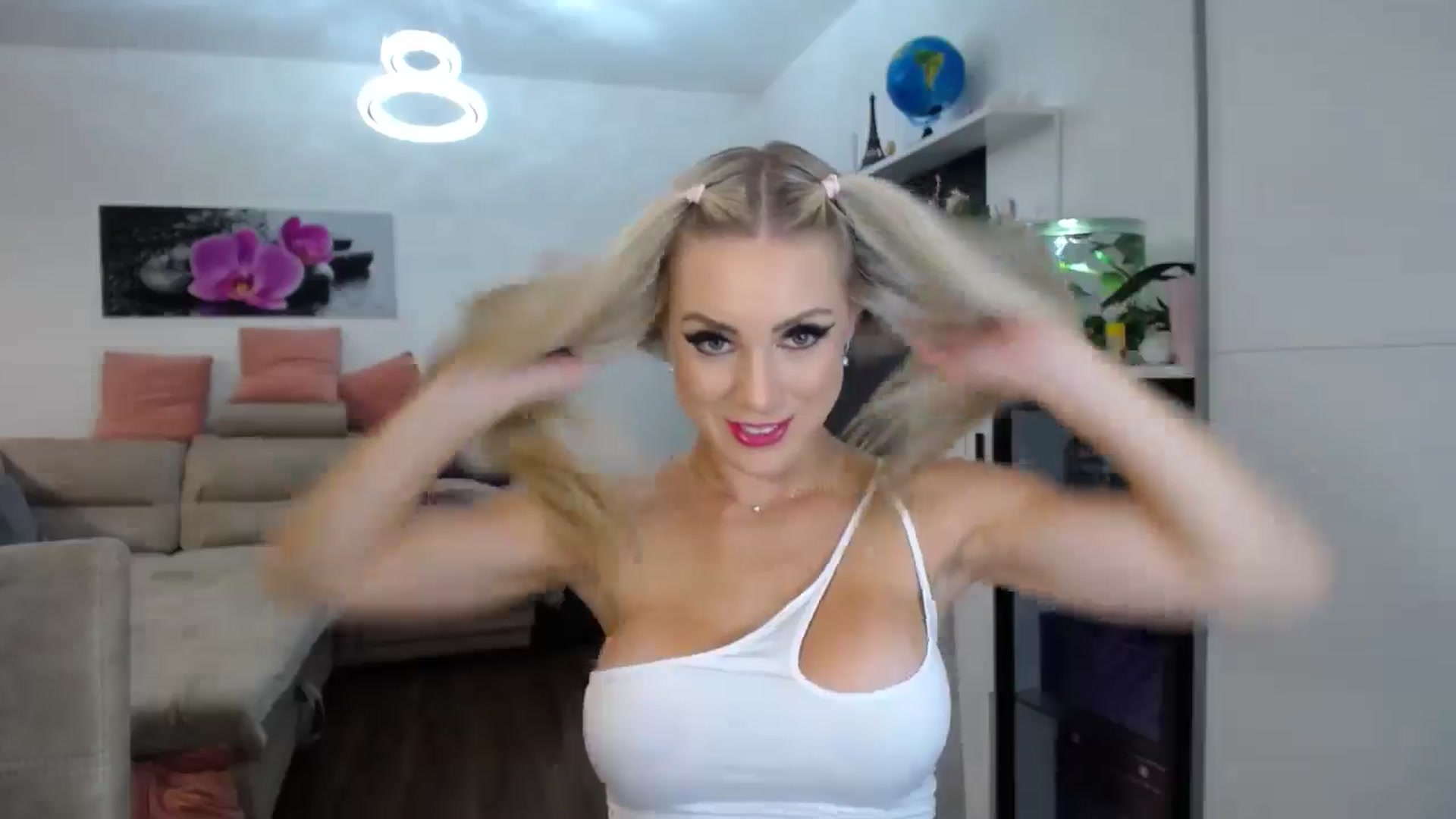 Gallery image thumbnail from KeissyKate's myfreecams stream on, 09/10/2024, 23:34 image 3 of 20