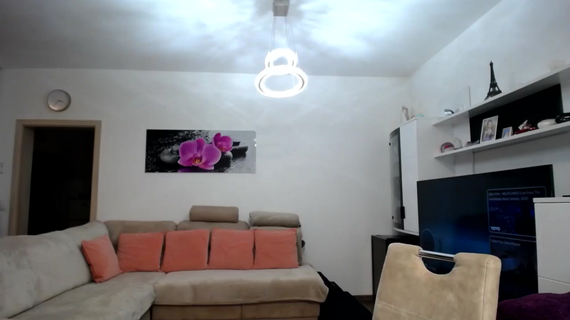 Gallery image thumbnail from KeissyKate's myfreecams stream on, 04/12/2026, 01:57 image 17 of 20