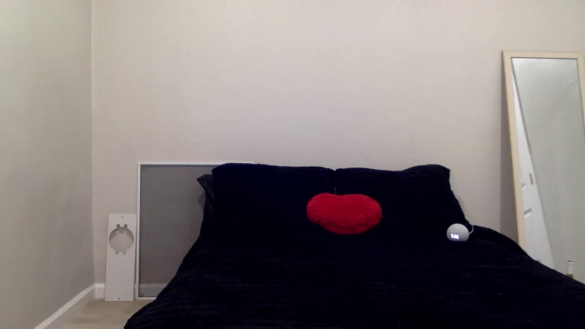 Gallery image thumbnail from KekeXO's myfreecams stream on, 03/08/2023, 02:04 image 6 of 20