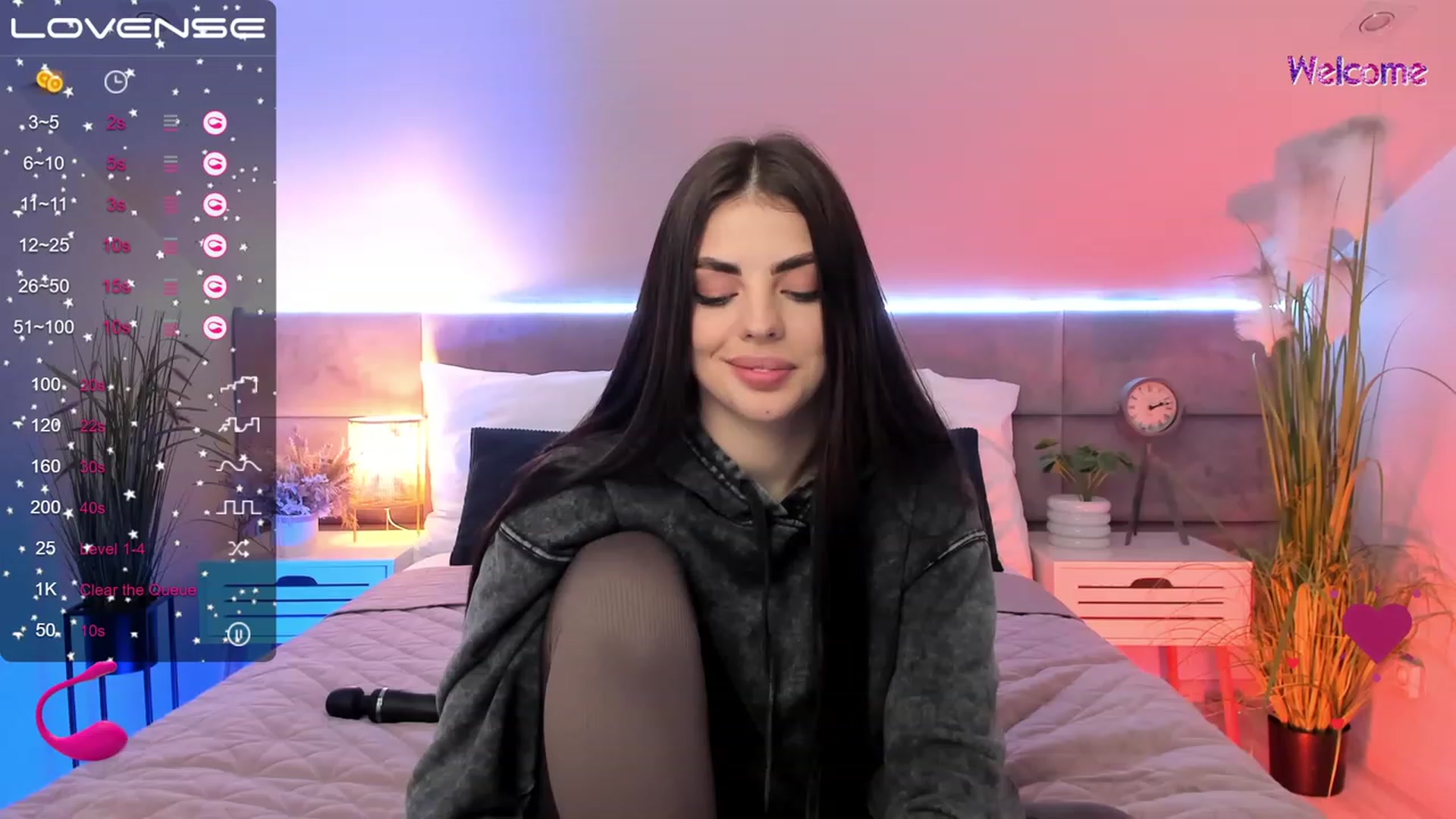 Gallery image thumbnail from KelSi's myfreecams stream on, 04/10/2023, 24:19 image 20 of 20