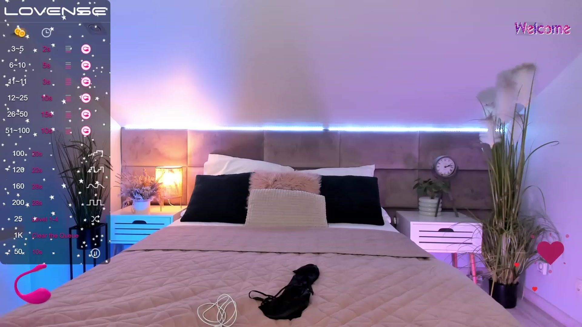 Gallery image thumbnail from KelSi's myfreecams stream on, 05/23/2023, 20:19 image 1 of 20