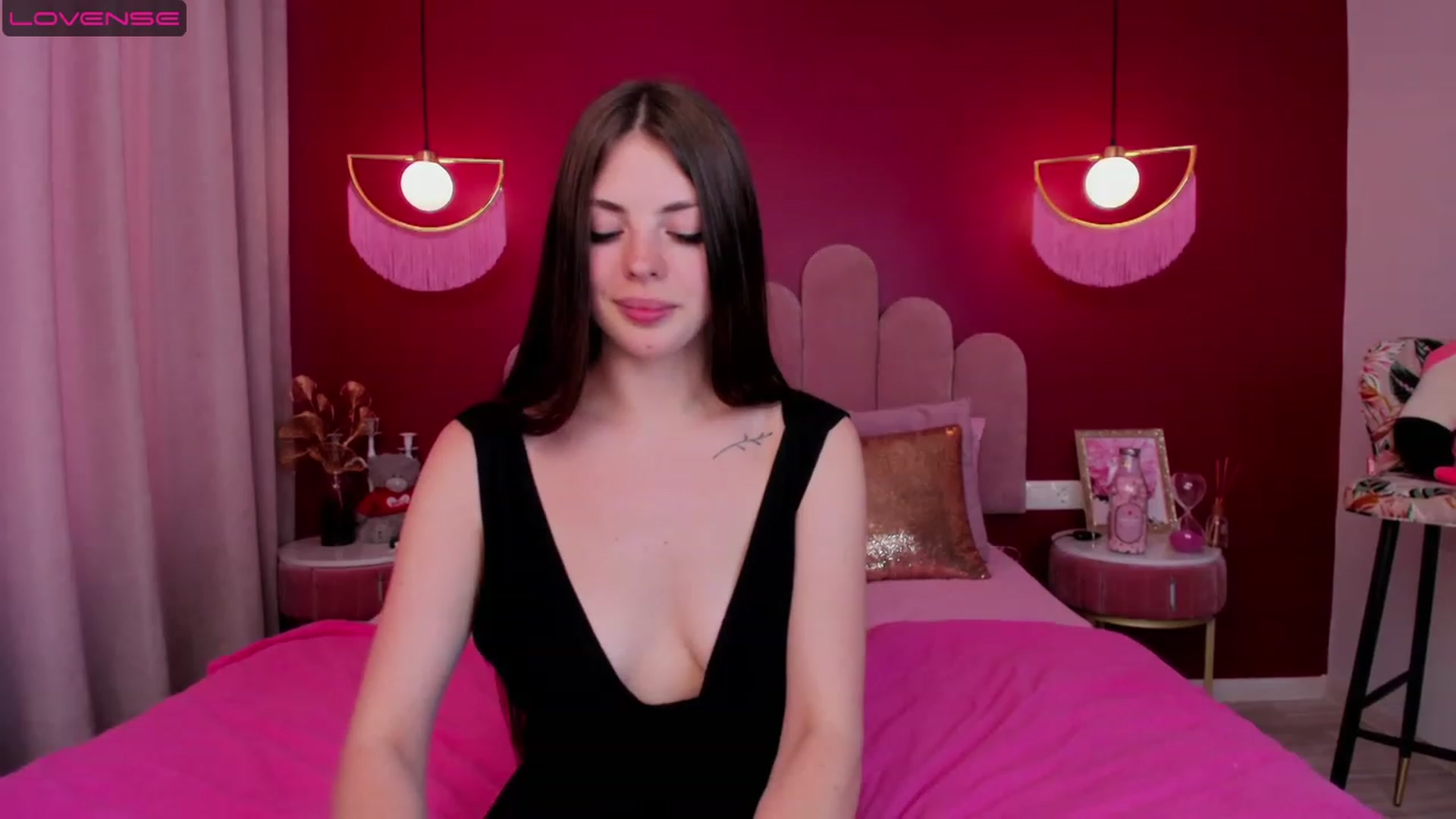 Gallery image thumbnail from KelSi's myfreecams stream on, 06/25/2023, 12:30 image 13 of 20