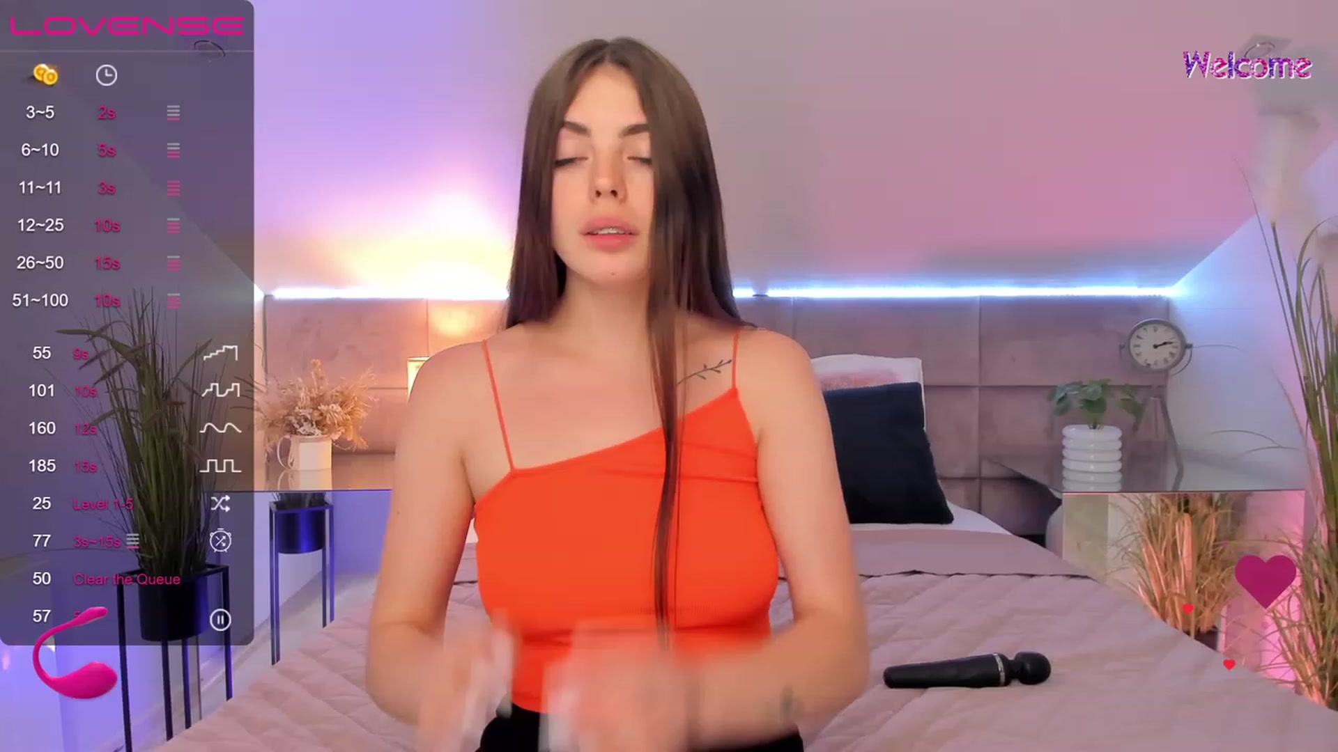 Gallery image thumbnail from KelSi's myfreecams stream on, 07/19/2023, 17:13 image 4 of 20